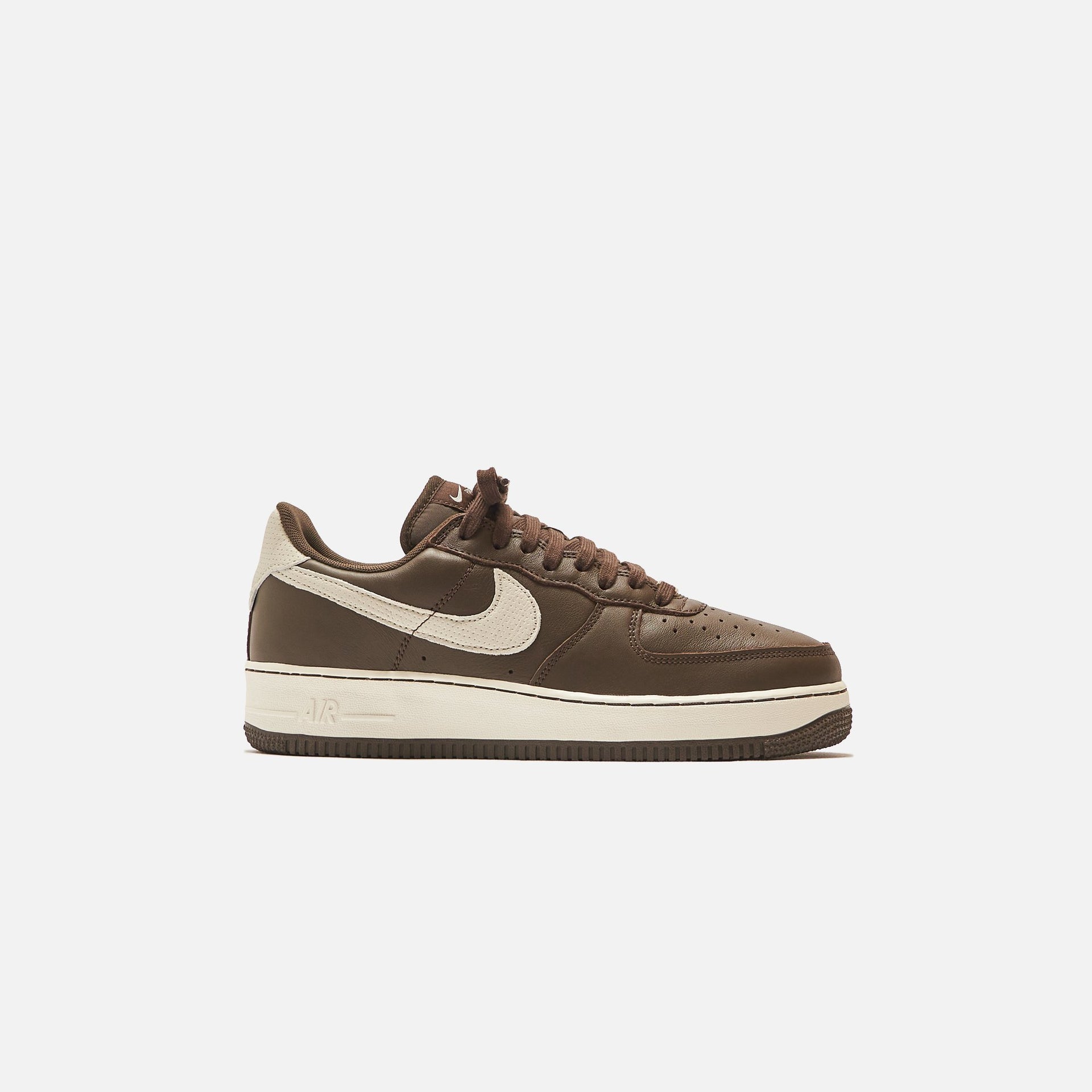 Nike Air Force 1 `07 - Dark Chocolate / Light Bone / Sail