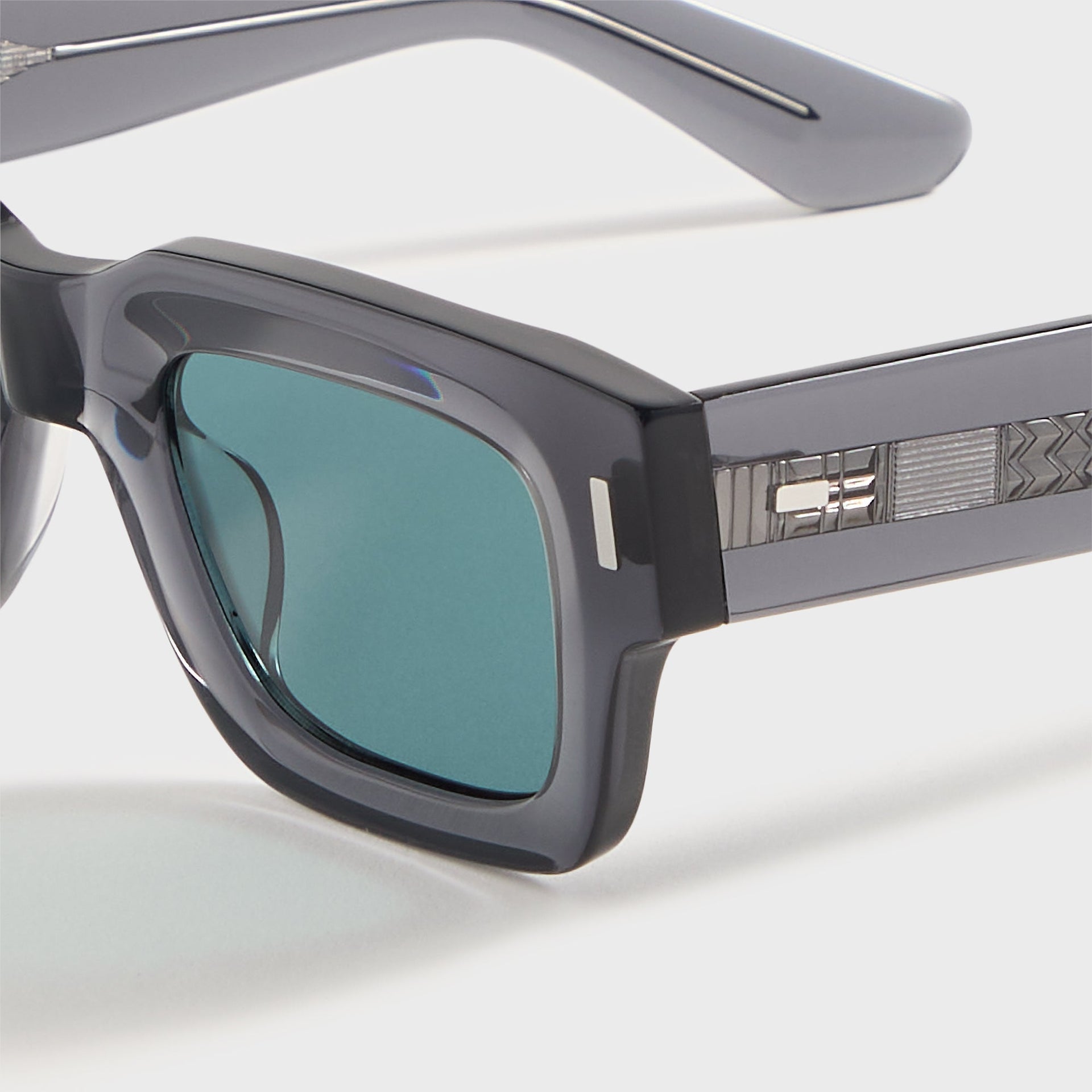 AKILA Ares Sunglasses in Cement / Viridian