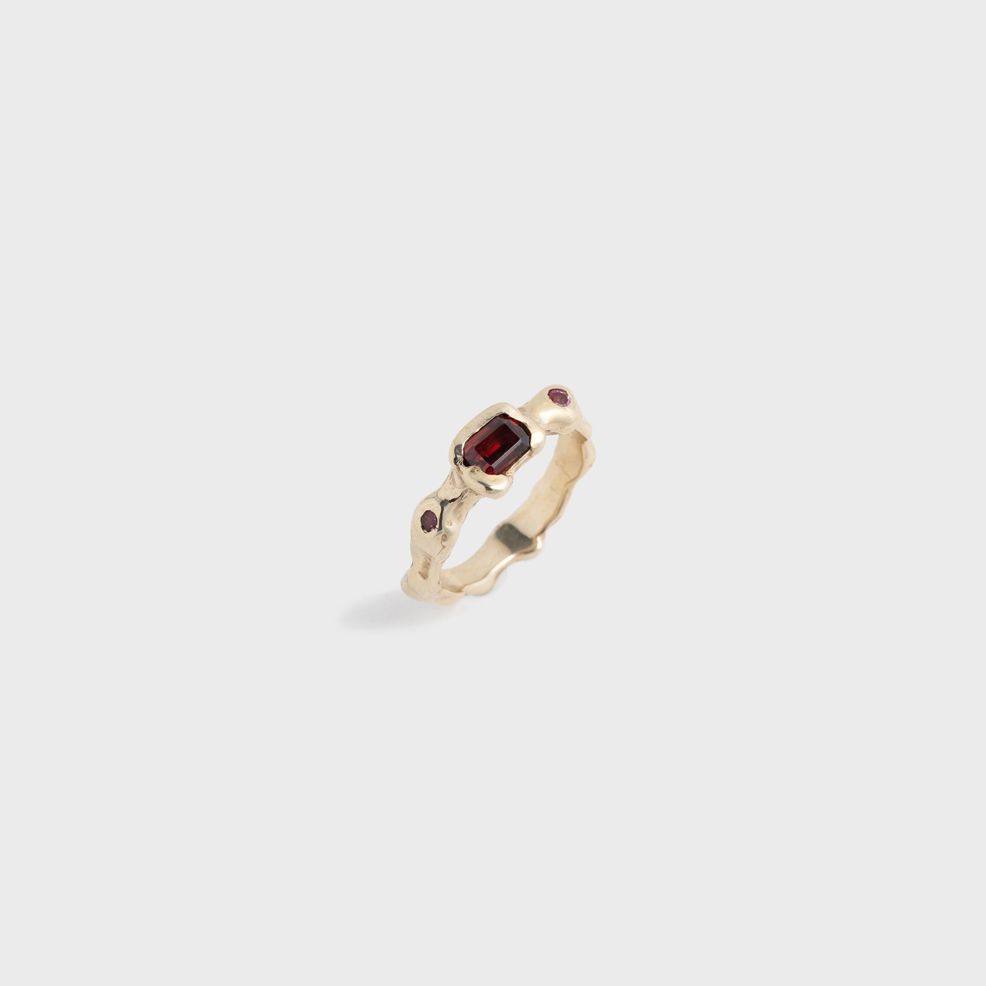 Faris Prima Ring III in Gold
