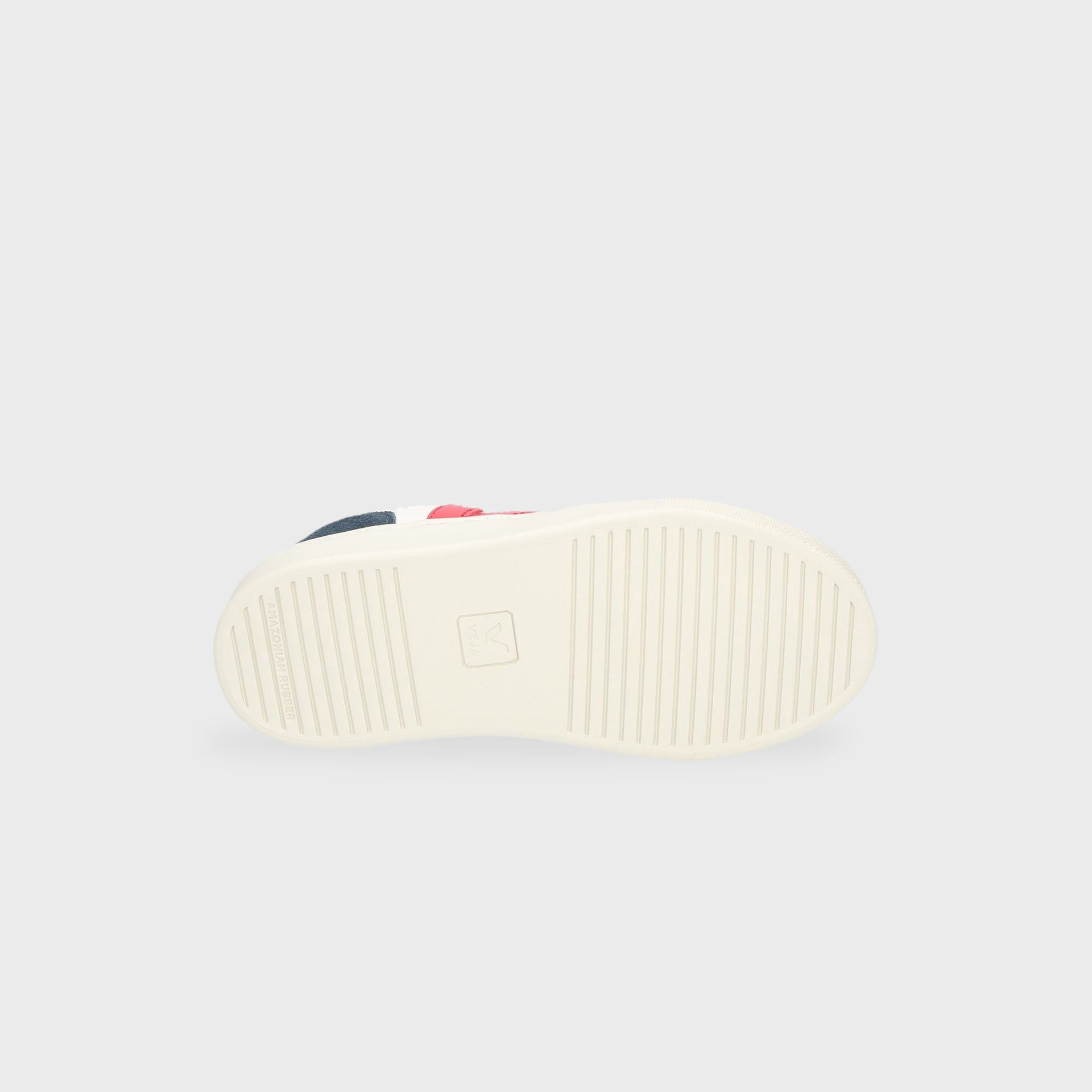 Veja Small V-10 - Pure / Pekin / Nautico