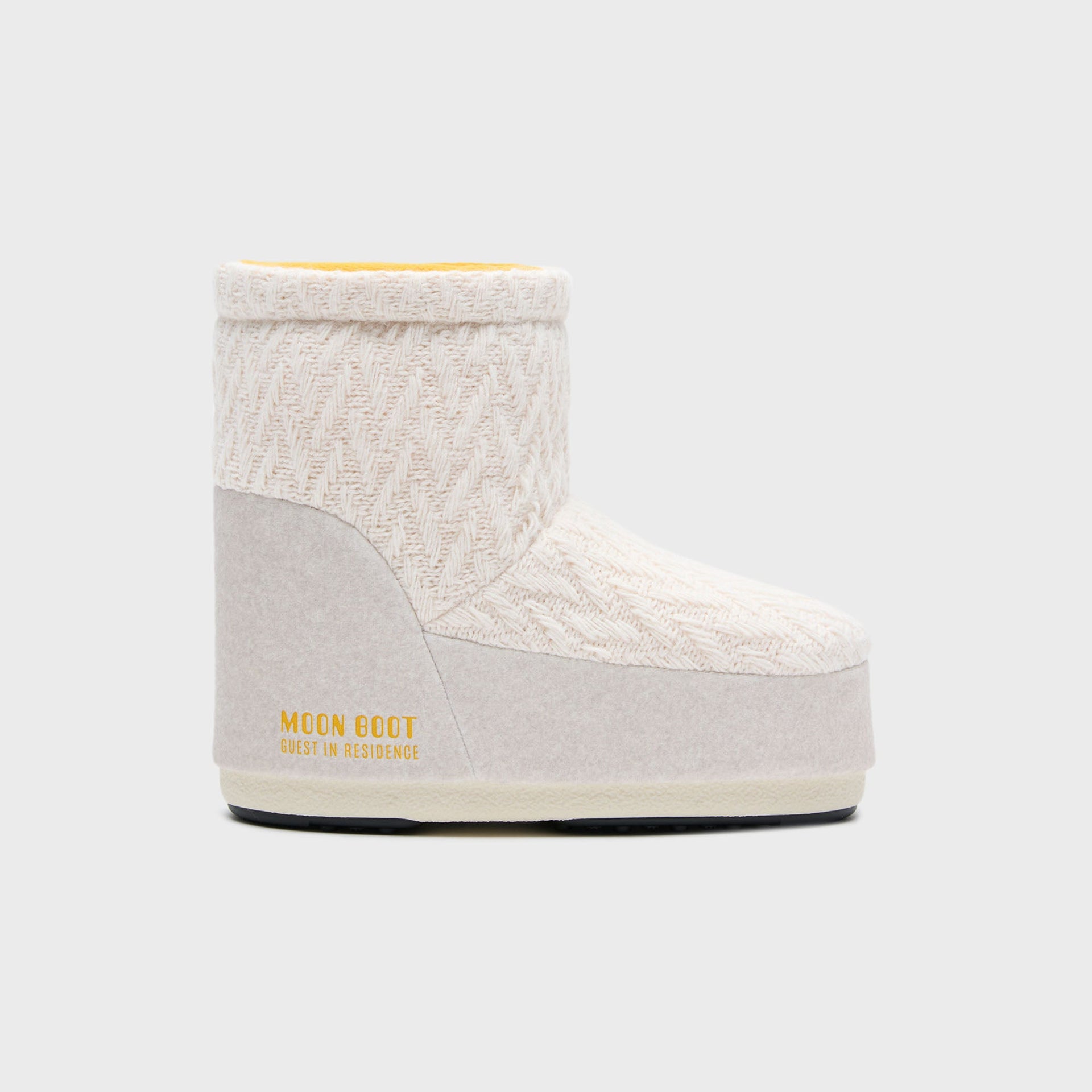 Moon Boot x Guest In Residence WMNS Knit No Lace Boots - White / Sand