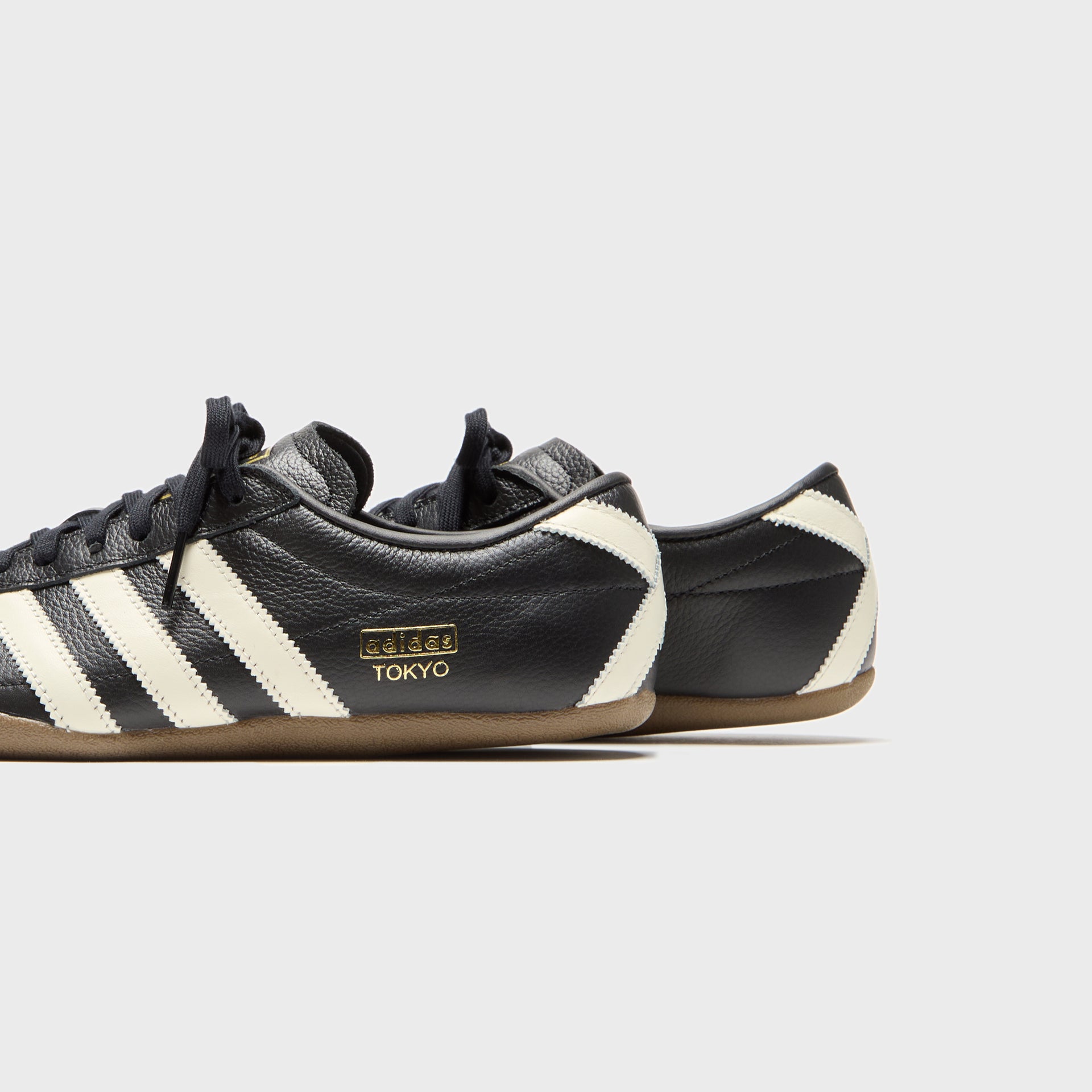 adidas WMNS Tokyo - Core Black / Off White / Gold Metallic