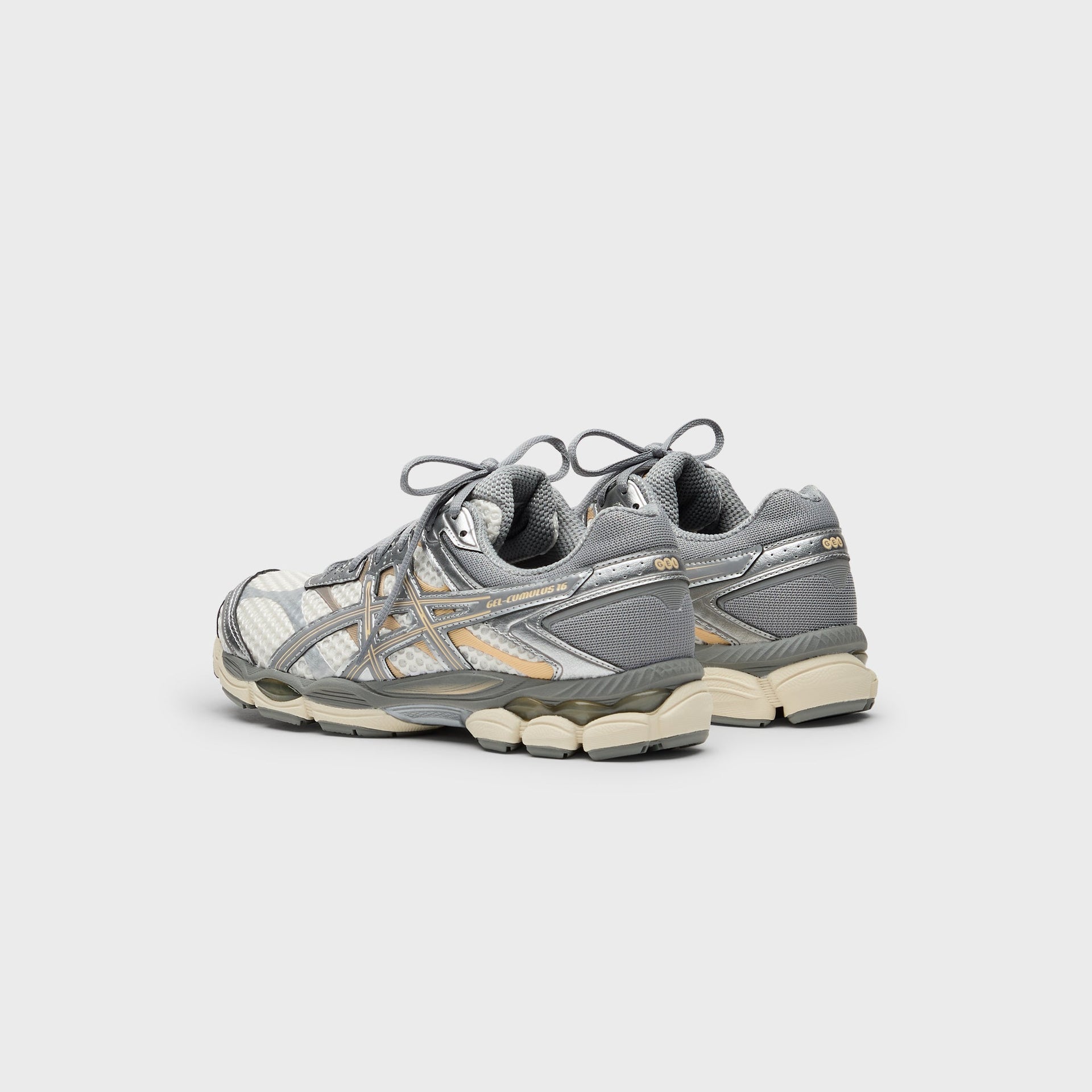 ASICS Gel-Cumulus 16 - Cream / Clay Grey