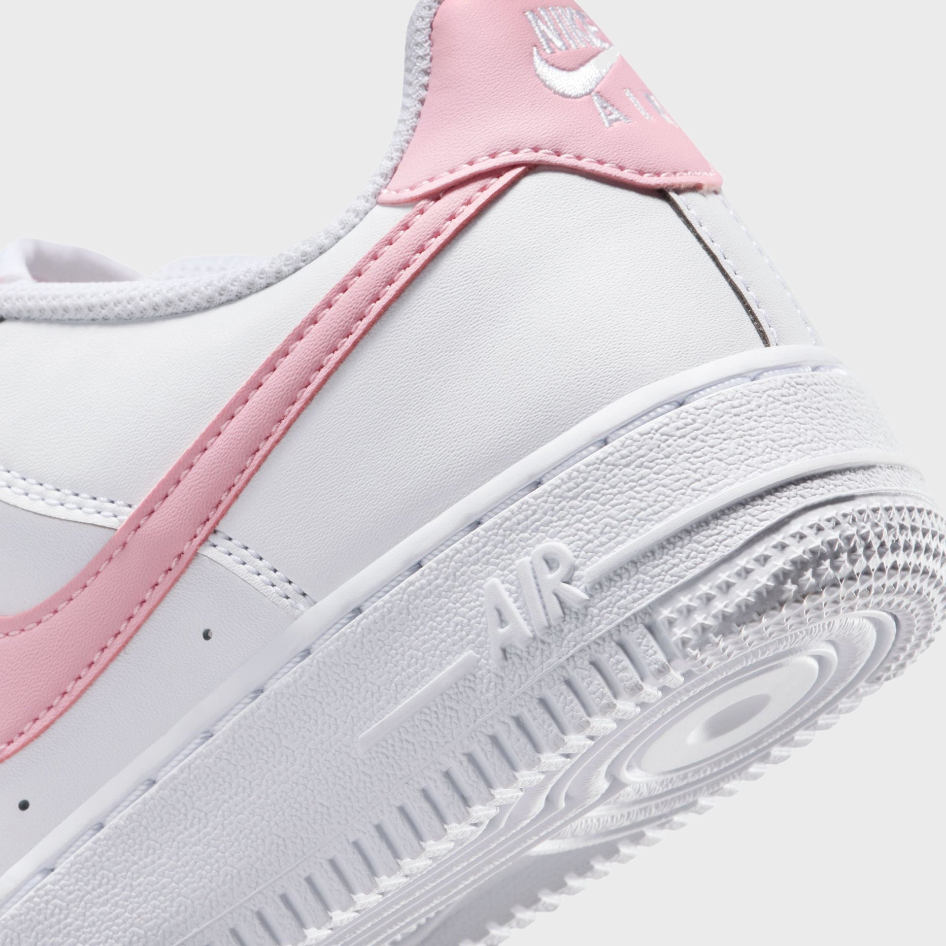 Nike GS Air Force 1 - White / Medium Soft Pink / White
