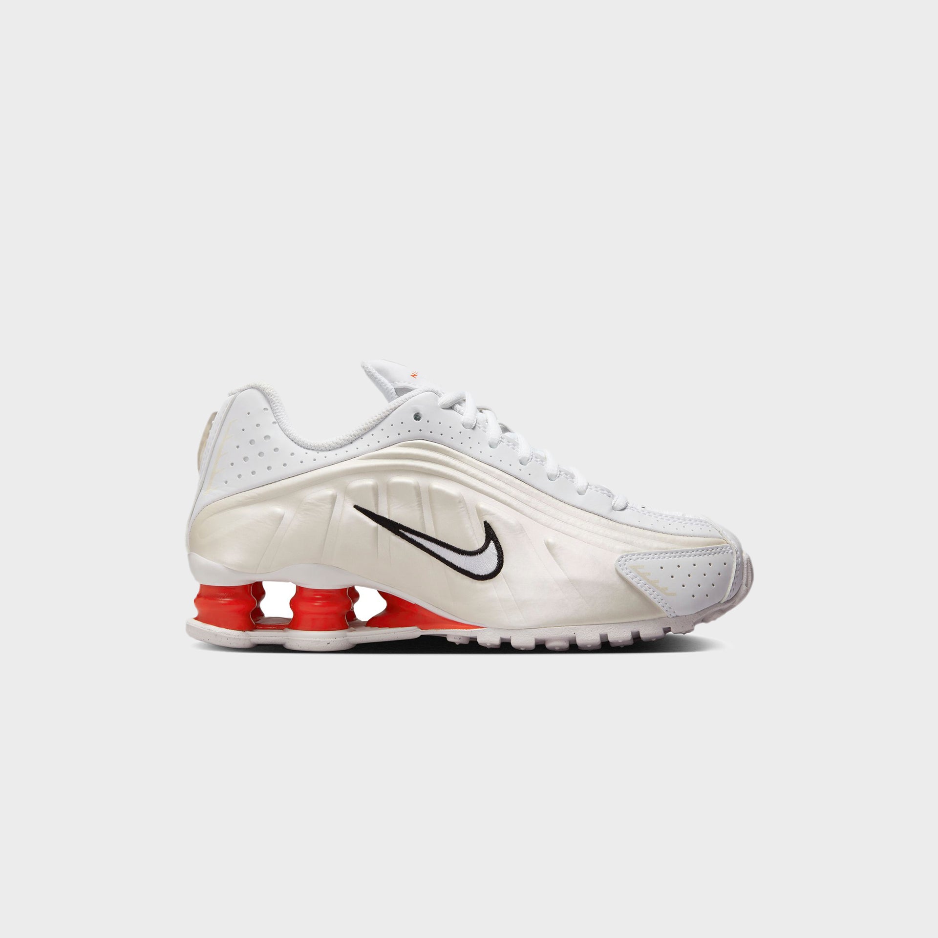 Nike Shox R4 - White / Phantom / Picante Red