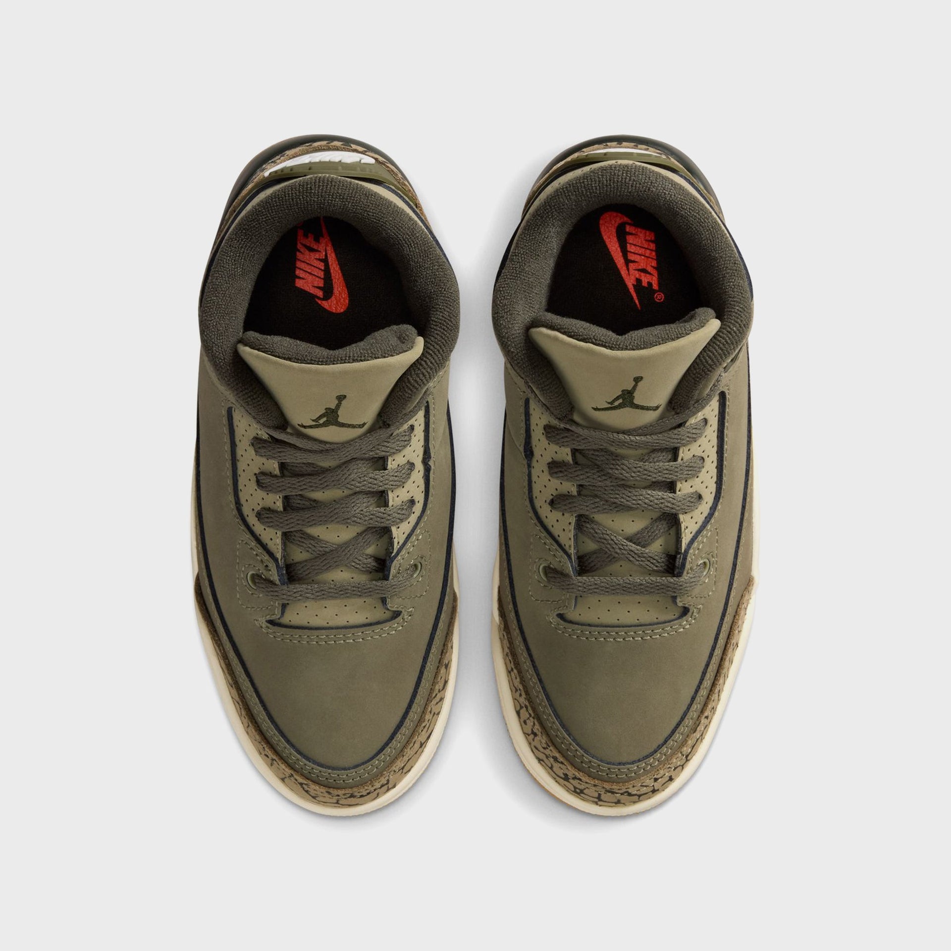 Jordan PS Air Jordan 3 Retro - Medium Olive / Sequoia / Neutral Olive / Sail / Total Crimson