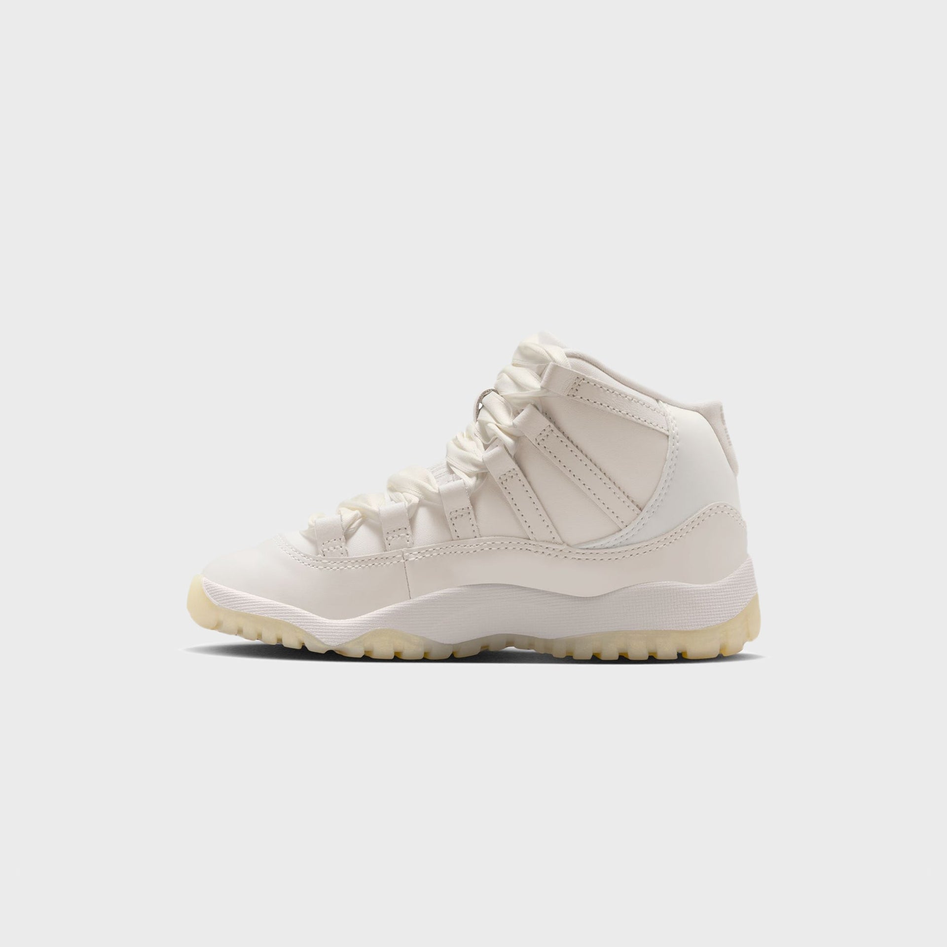 Jordan Air Jordan 11 Retro - Sail / Pearl Grey / White / Metallic Silver