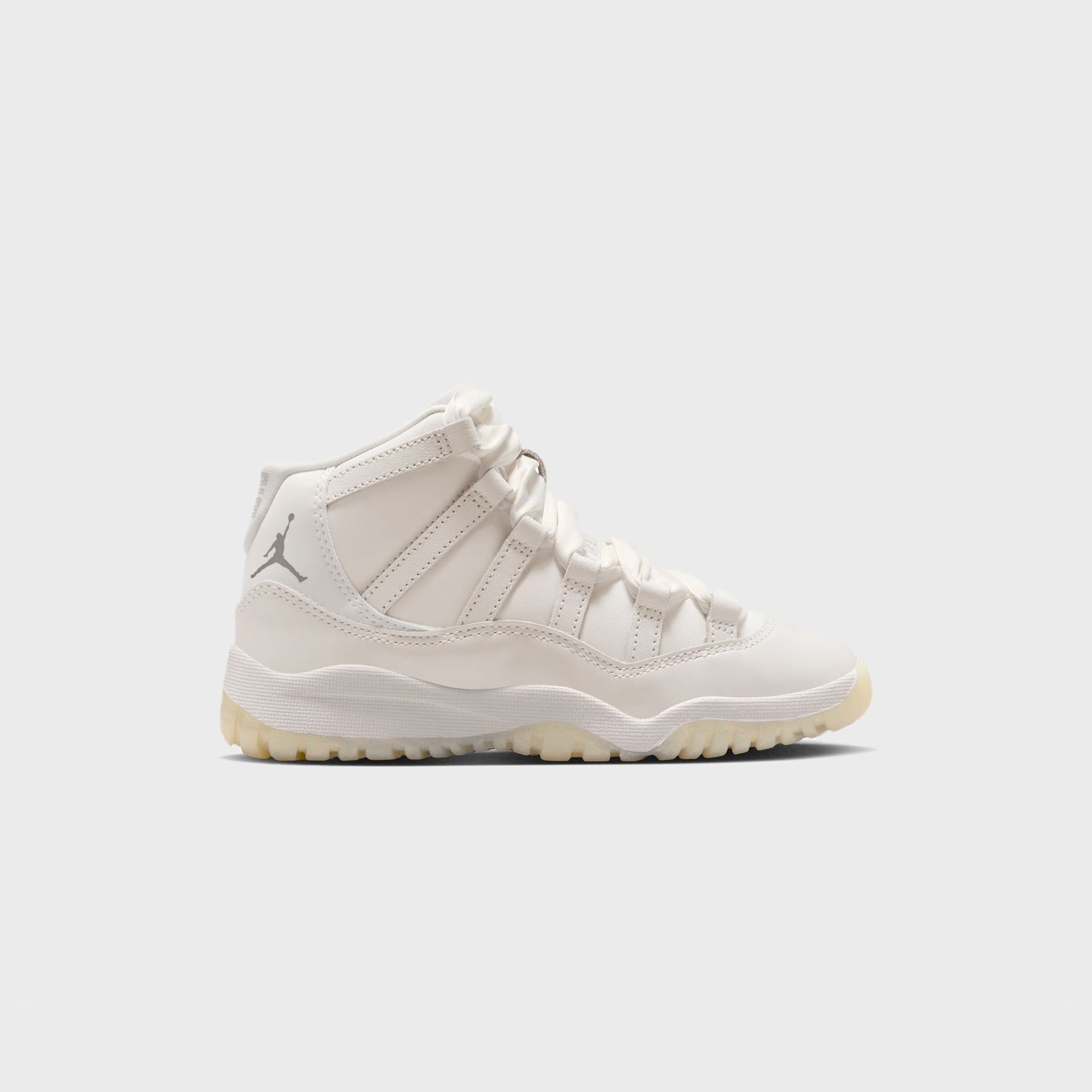 Jordan Air Jordan 11 Retro - Sail / Pearl Grey / White / Metallic Silver