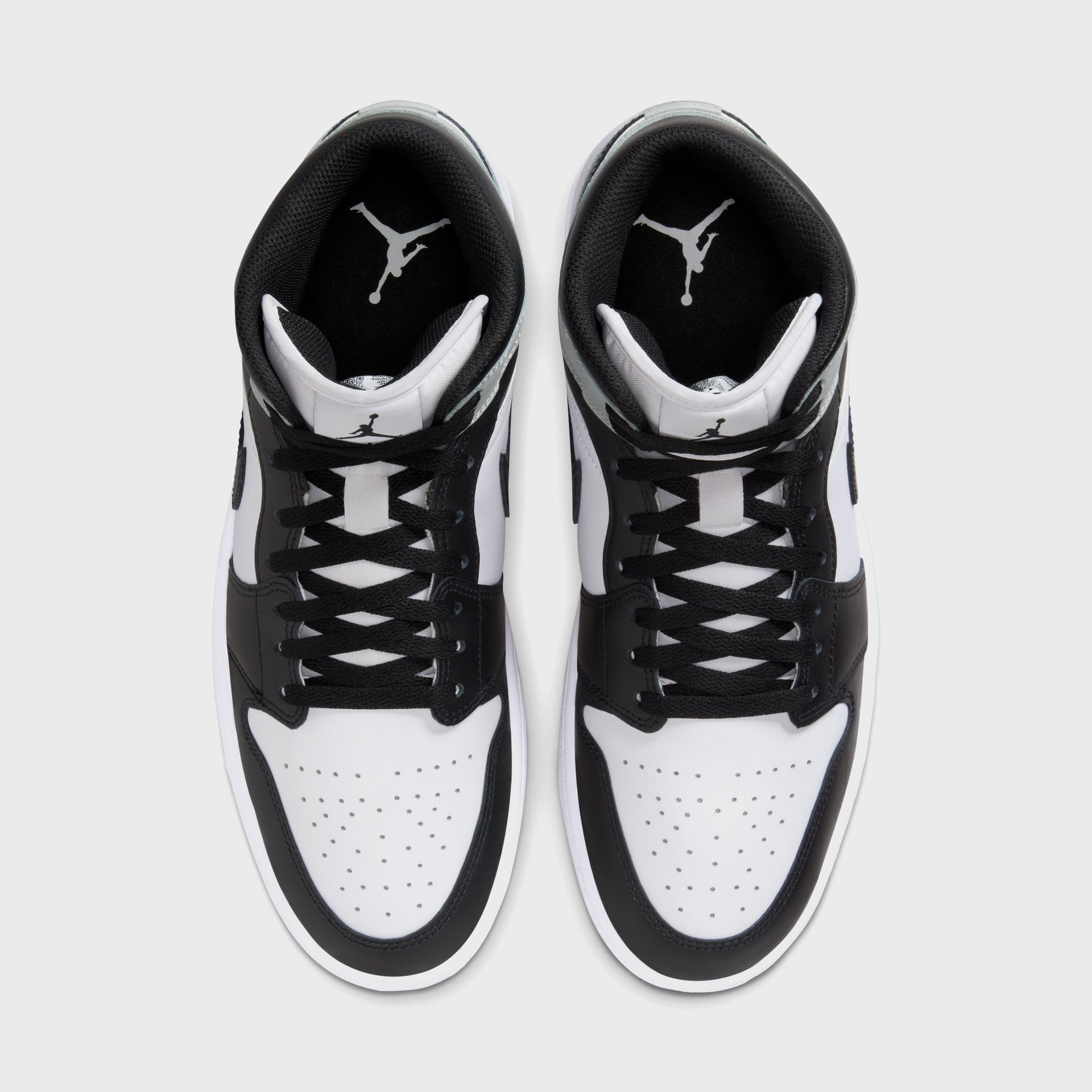 Jordan Air Jordan 1 Mid - White / Black / Light Smoke Grey