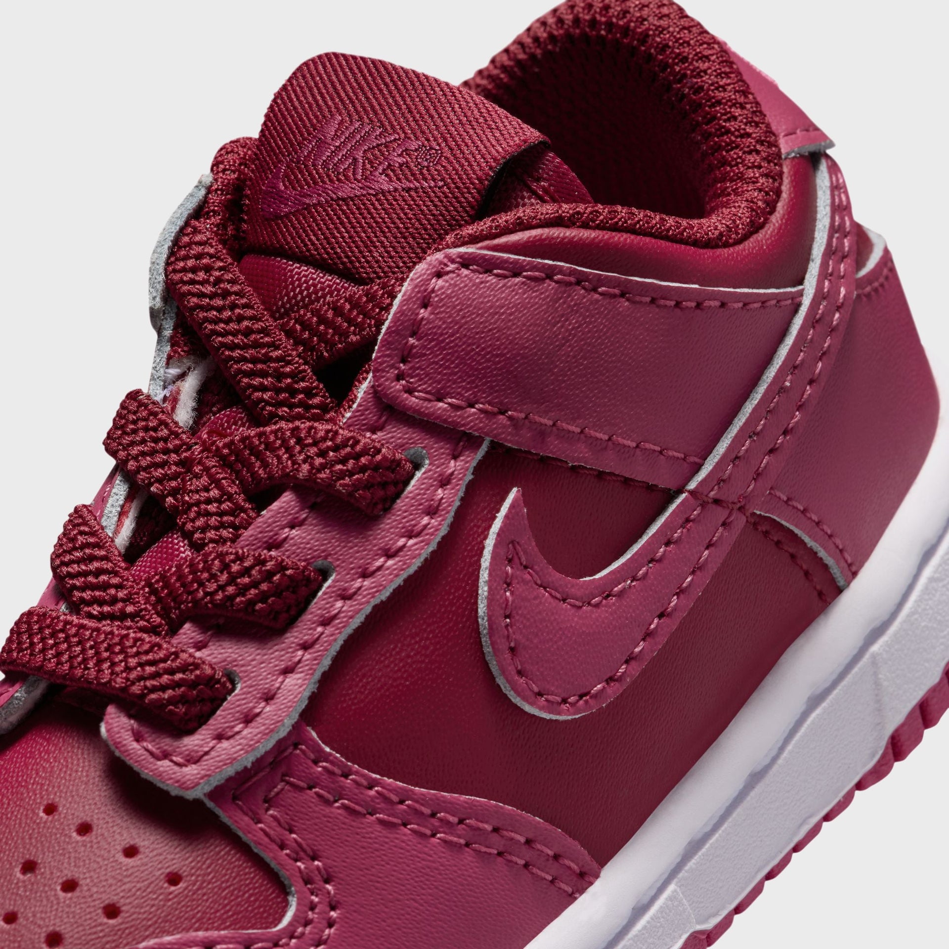 Nike TD Dunk Low - Team Red / Sweet Beet / White
