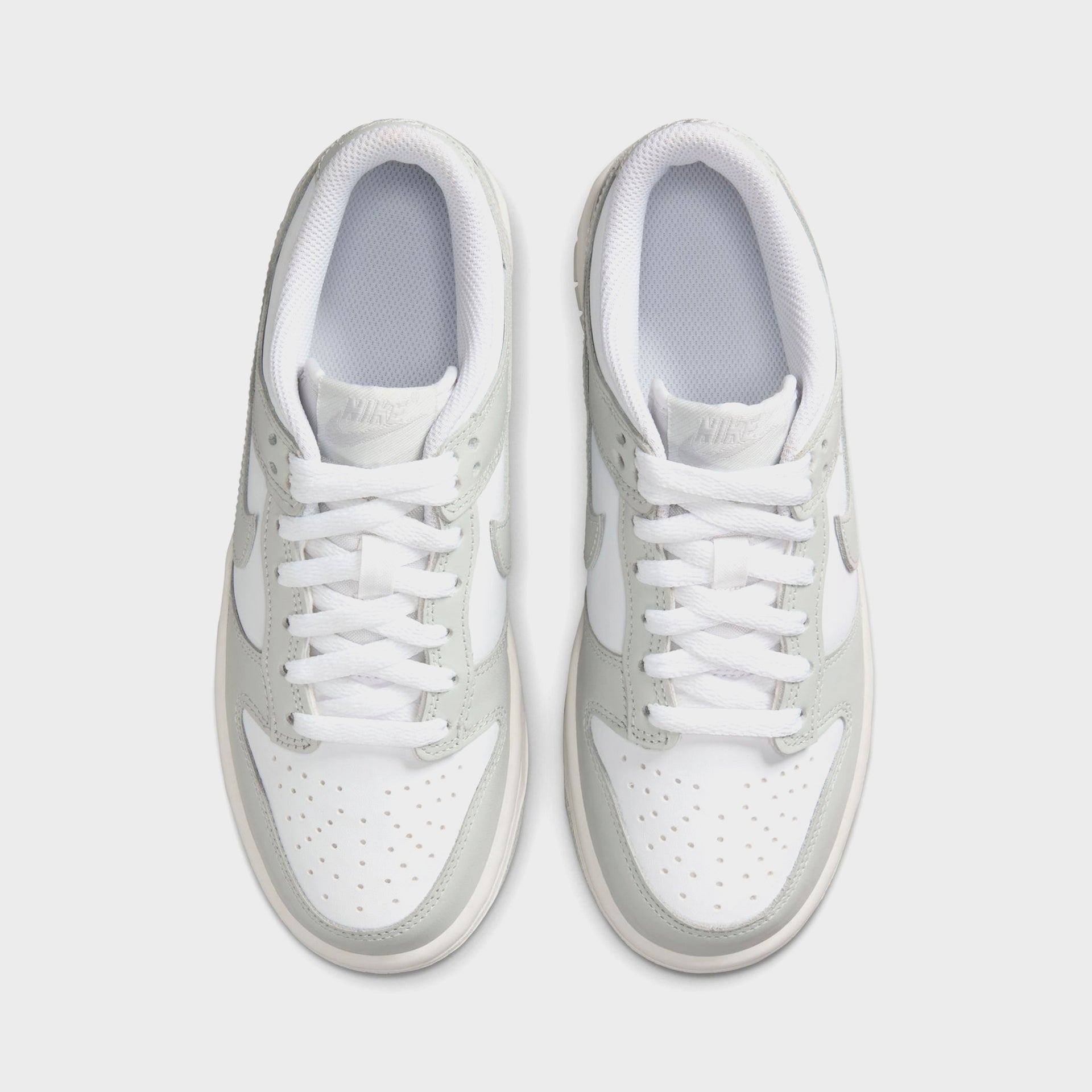Nike GS Dunk Low - White / Light Silver / Photon Dust