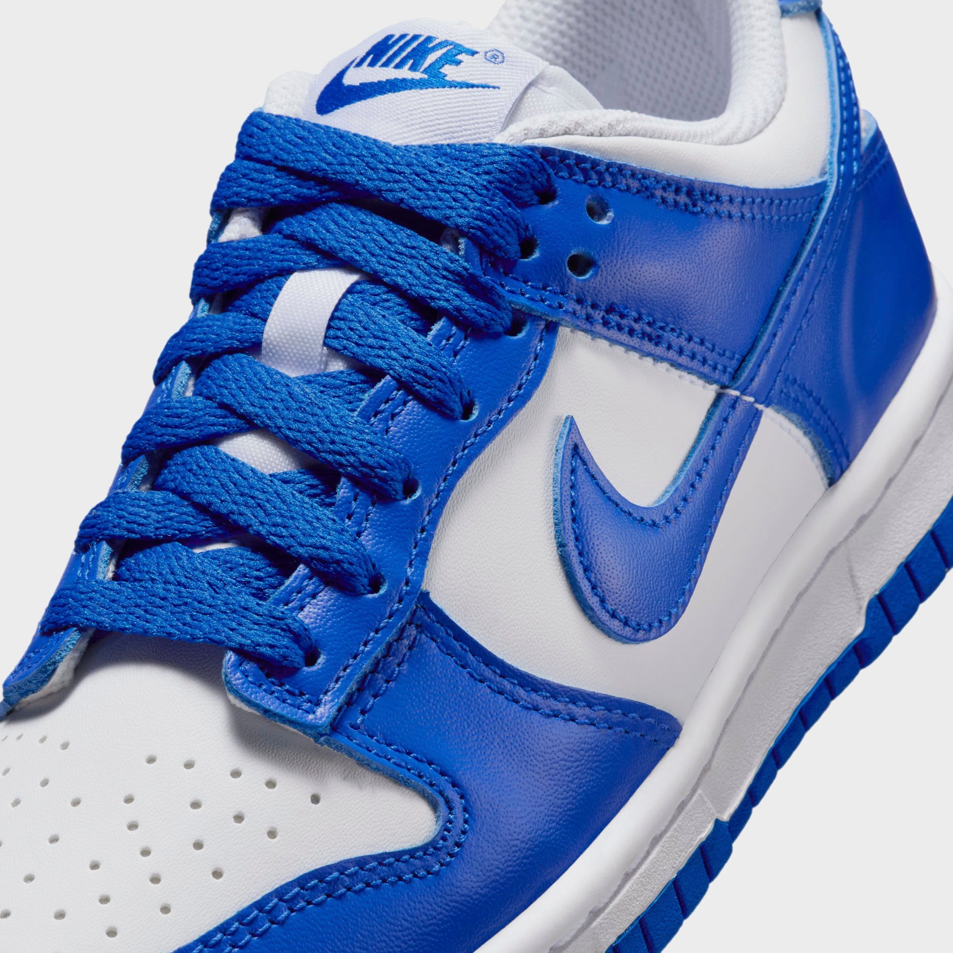 Nike GS  Dunk Low - White / Hyper Royal