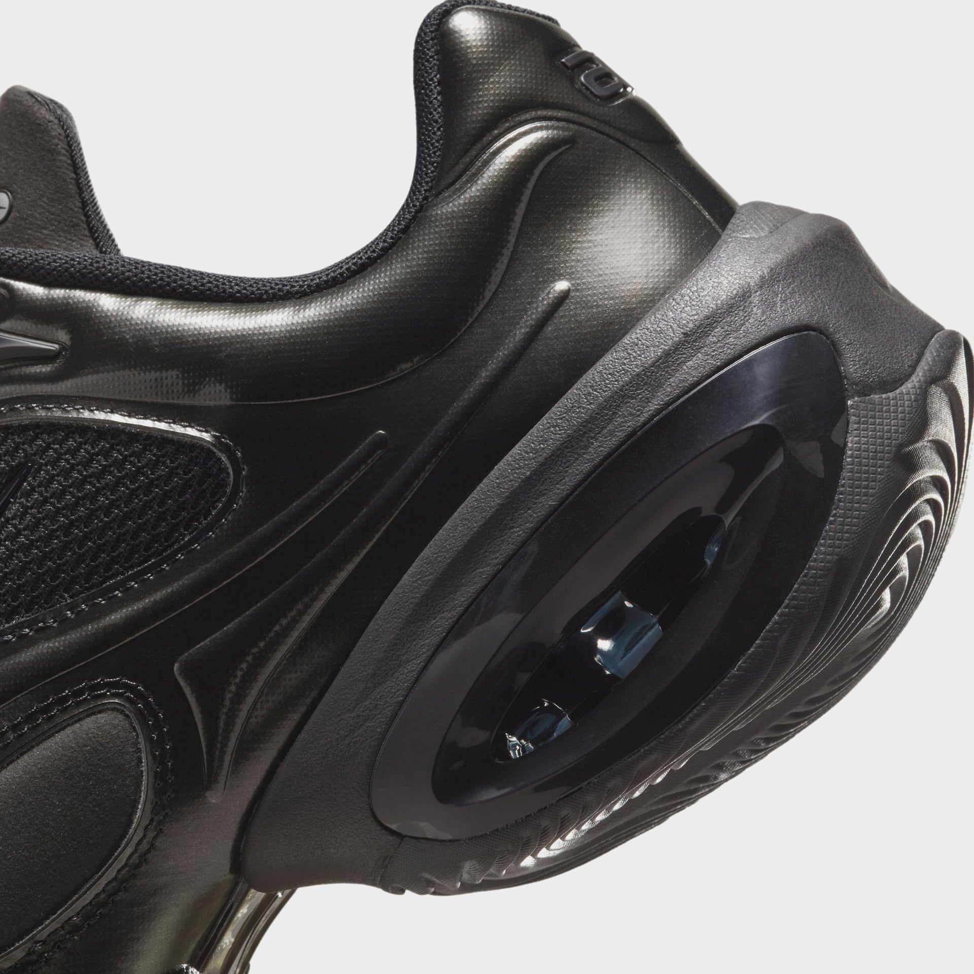 Nike WMNS Air Max Muse - Black / Metallic Silver