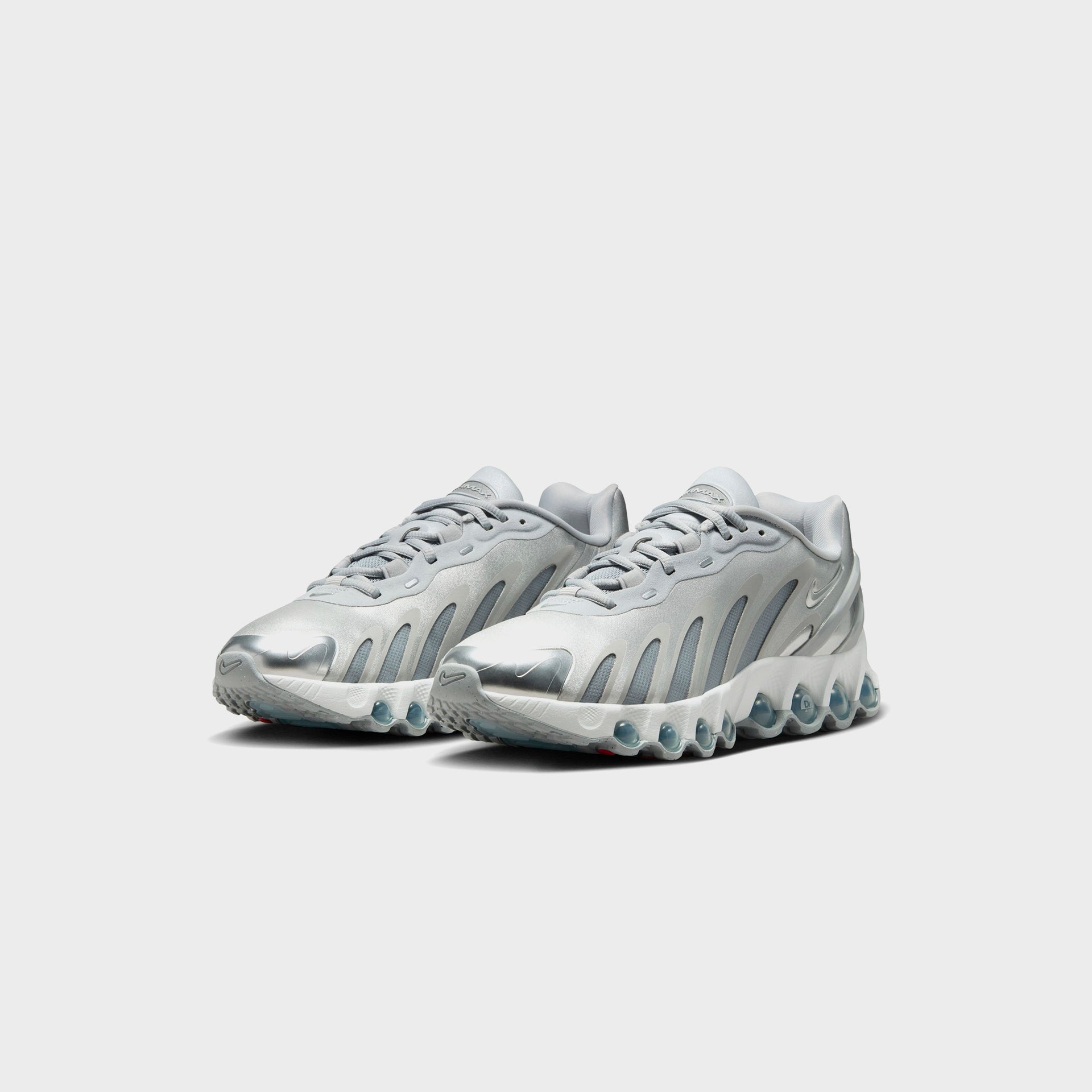 Nike WMNS Air Max Dn8 - Wolf Grey / Off-White / Metallic Silver