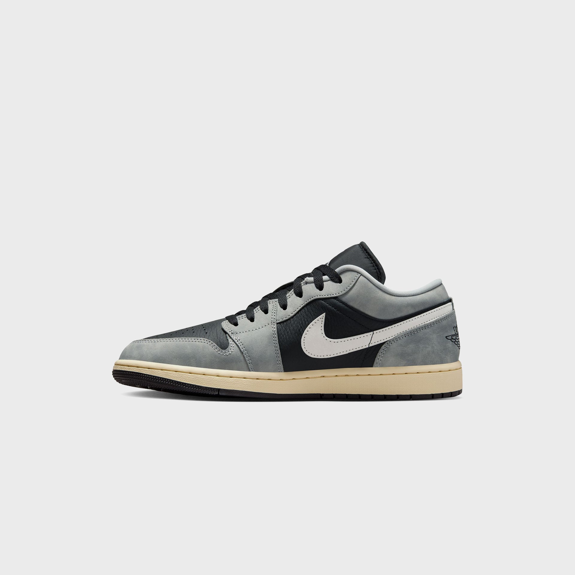 Jordan Air Jordan 1 Low SE - Light Smoke Grey / Black / Sail