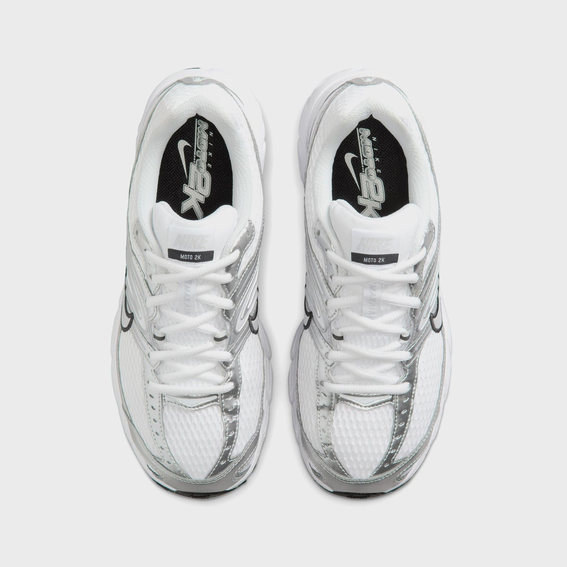 Nike WMNS Air Max Moto 2K - White / Photon Dust / Metallic Silver / Black