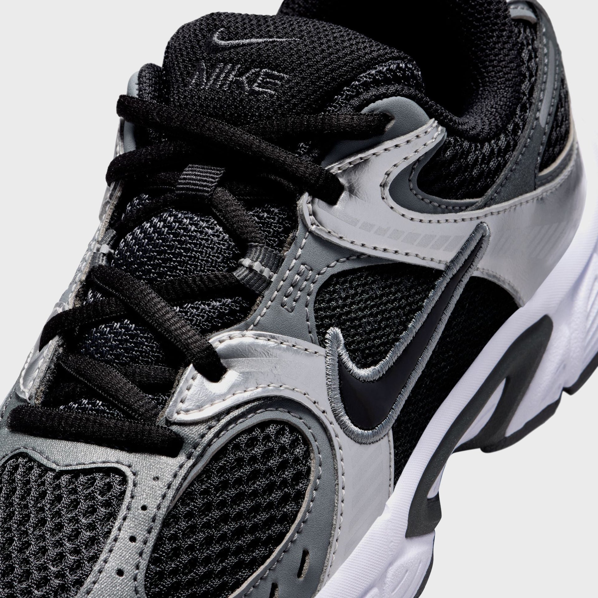 Nike GS V5 Rnr - Black / Anthracite / Smoke Grey