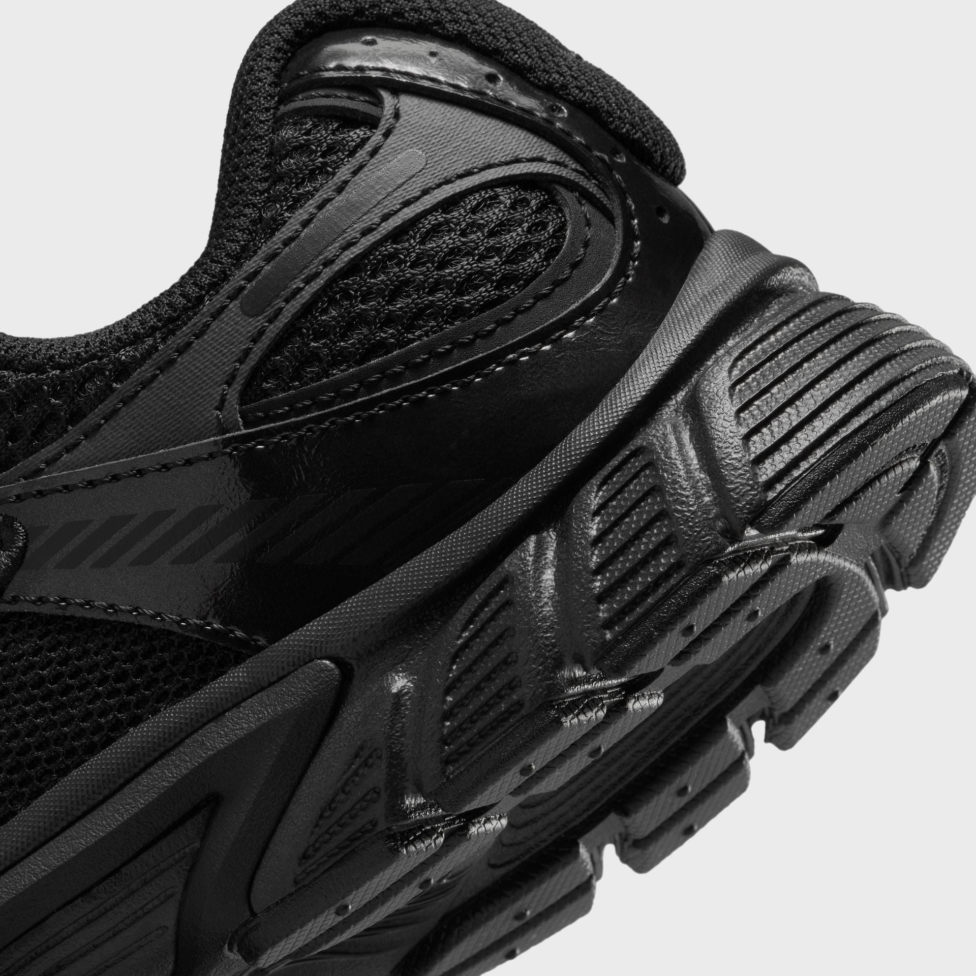 Nike GS V5 Rnr - Black / Black / Anthracite