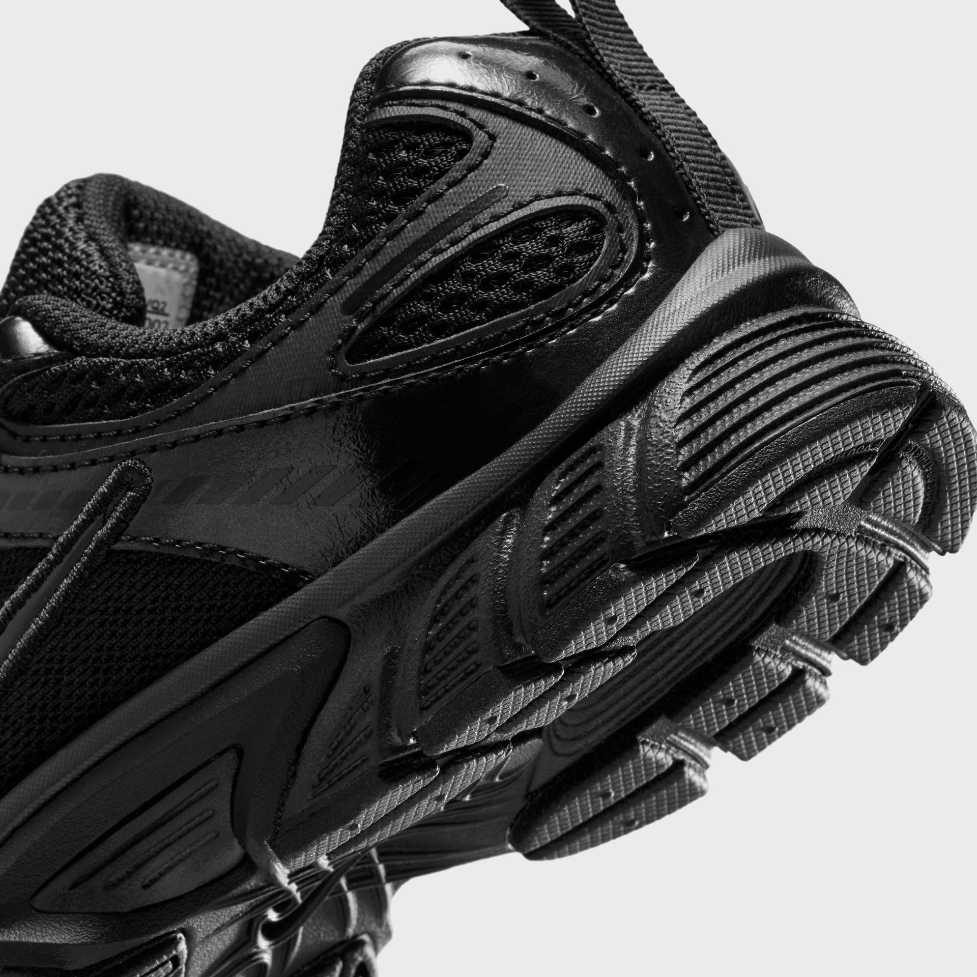 Nike PS V5 Rnr - Black / Black / Anthracite