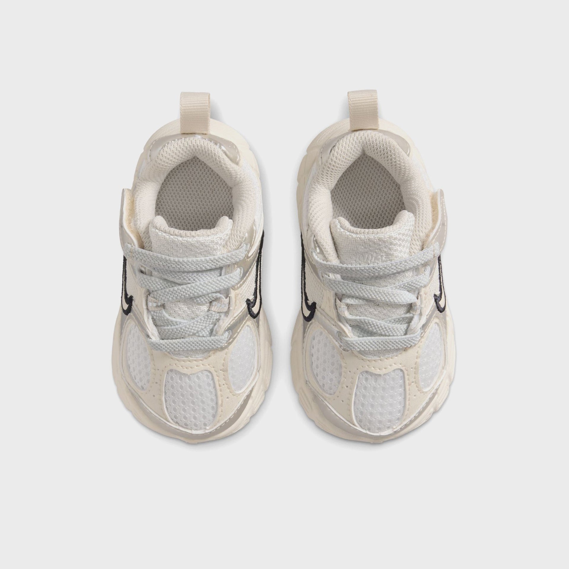 Nike TD V5 Rnr - Summit White / Light Orewood Brown / Sail / Black