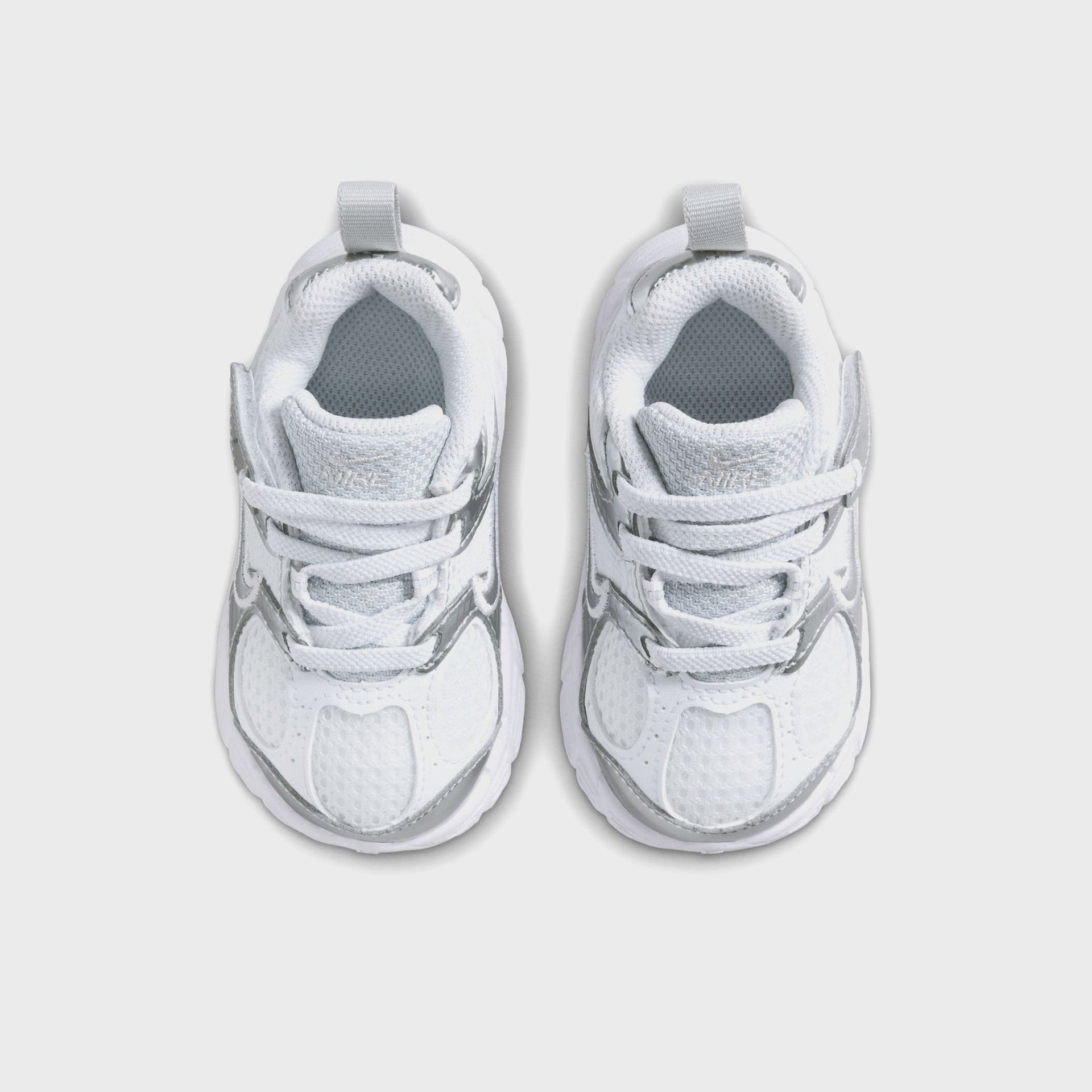 Nike TD V5 Rnr - White / Metallic Silver / Pure Platinum