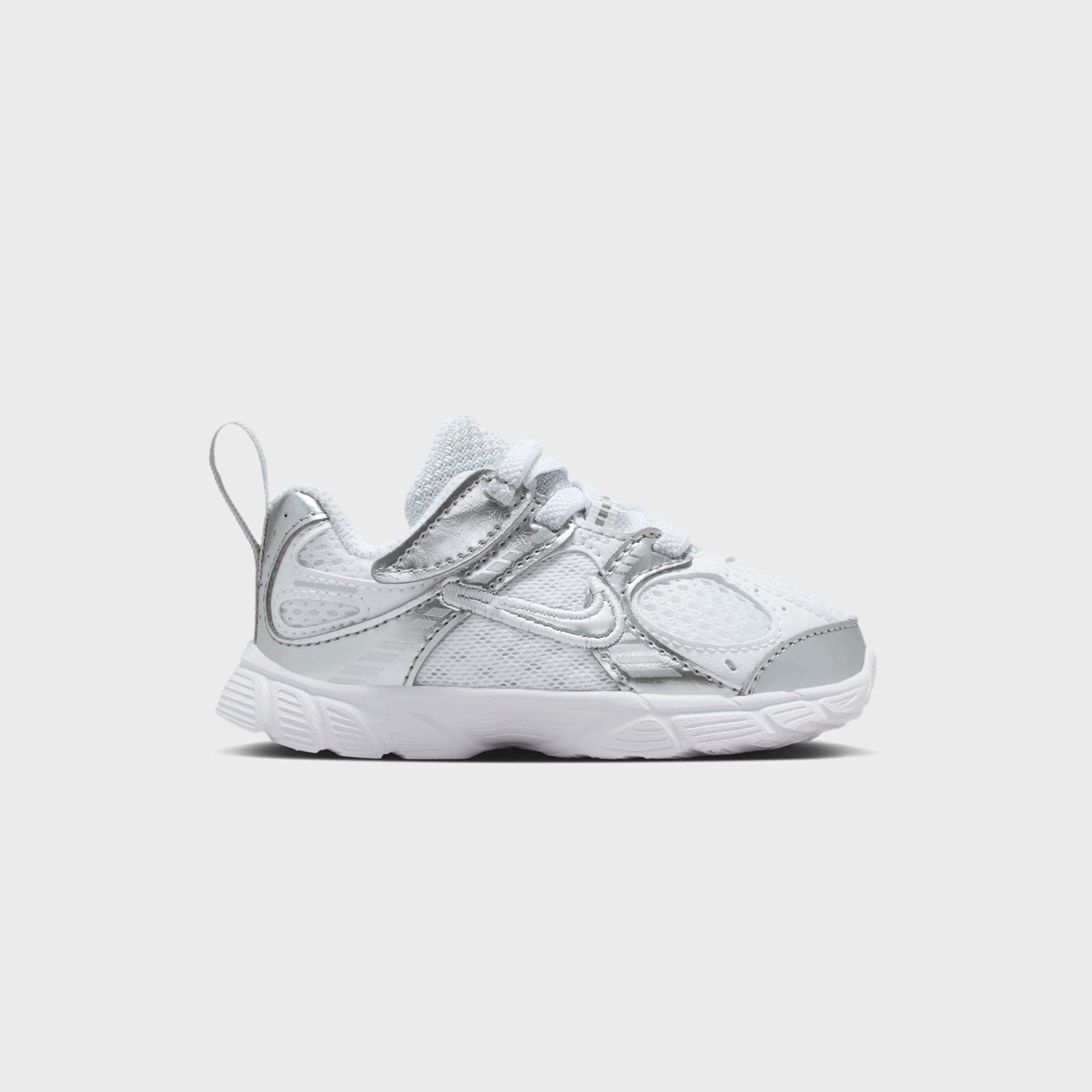 Nike TD V5 Rnr - White / Metallic Silver / Pure Platinum