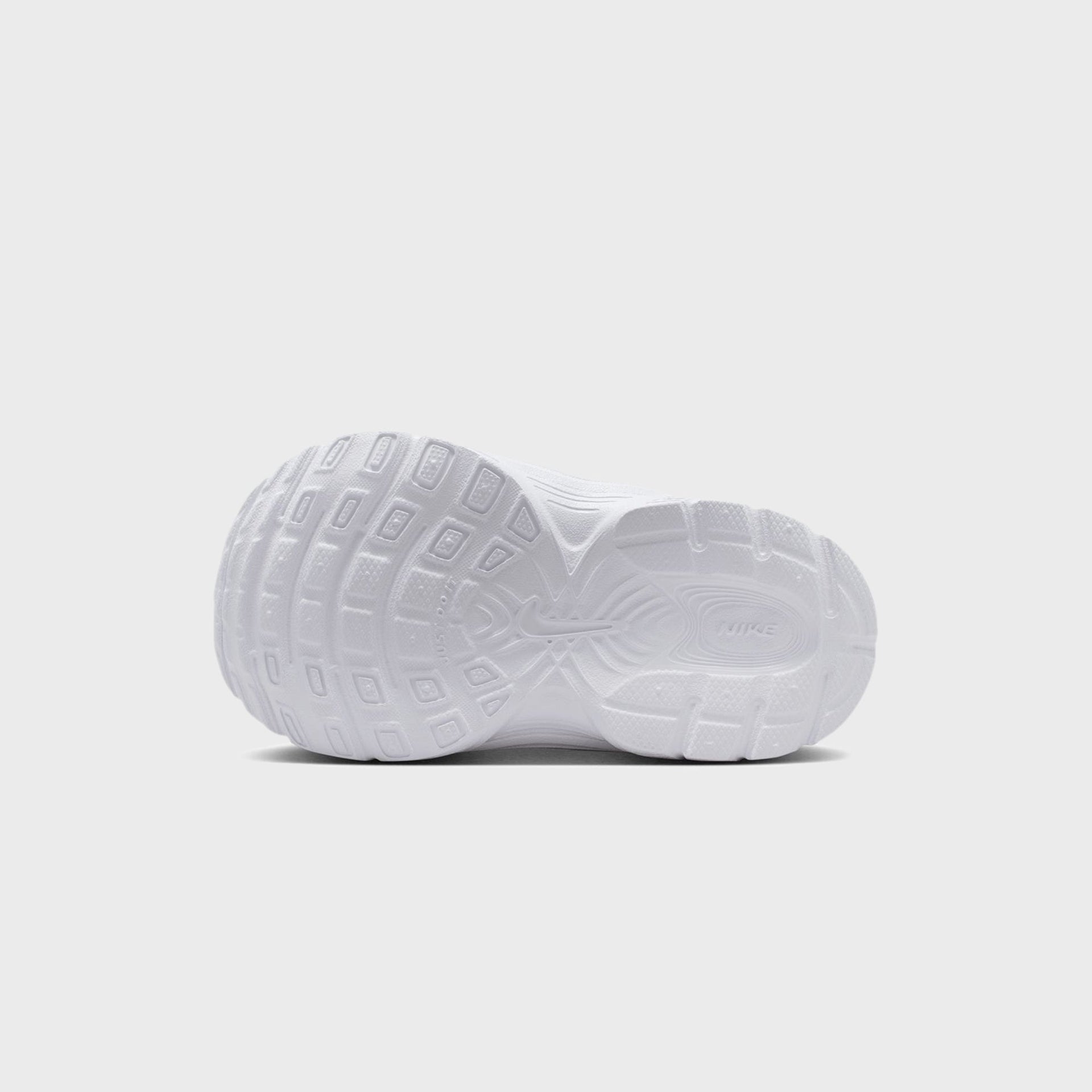 Nike TD V5 Rnr - White / Metallic Silver / Pure Platinum