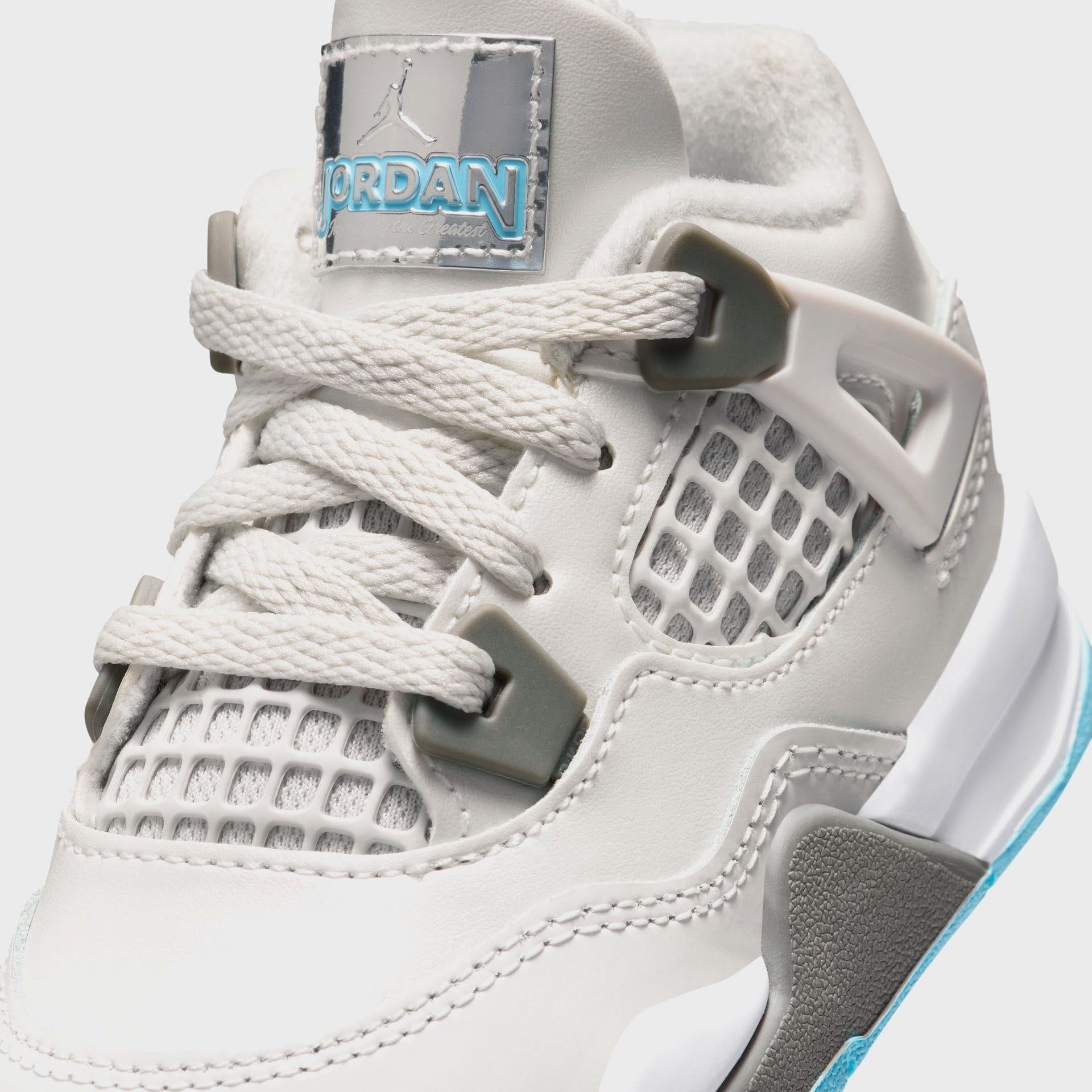 Jordan TD 4 Retro - Photon Dust / Flat Pewter / White / Blue Chill