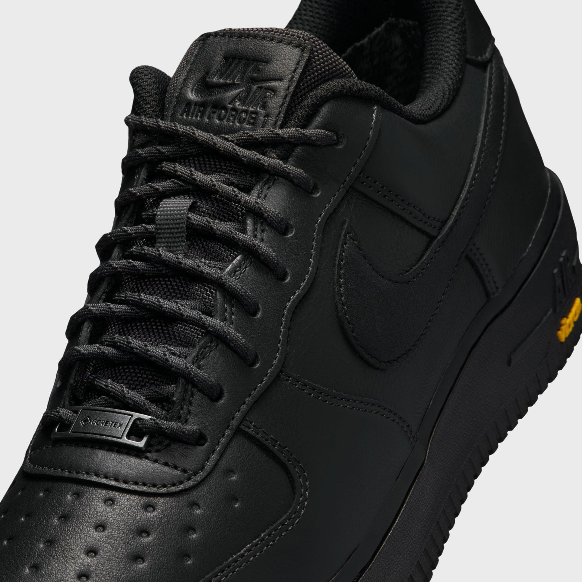 Nike Air Force 1 GTX - Vibram Off Noir / Black / Speed Yellow