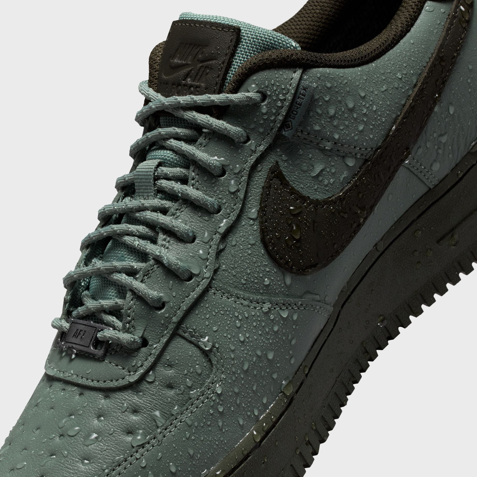Nike Air Force 1 GTX - Vibram Clay Green / Sequoia / Speed Yellow