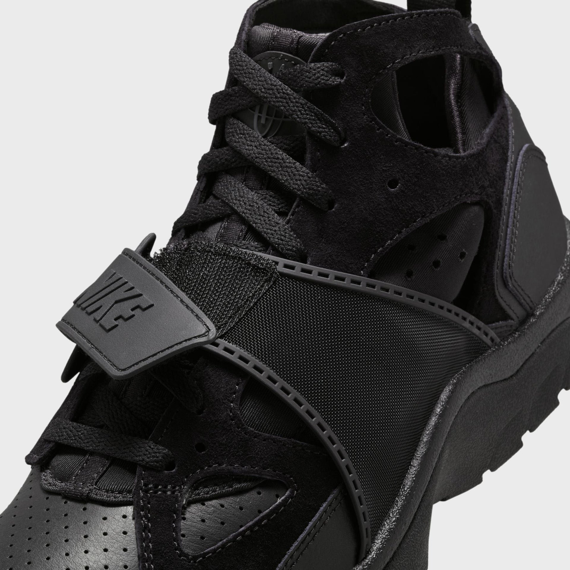 Nike Air Trainer Huarache - Black / Black