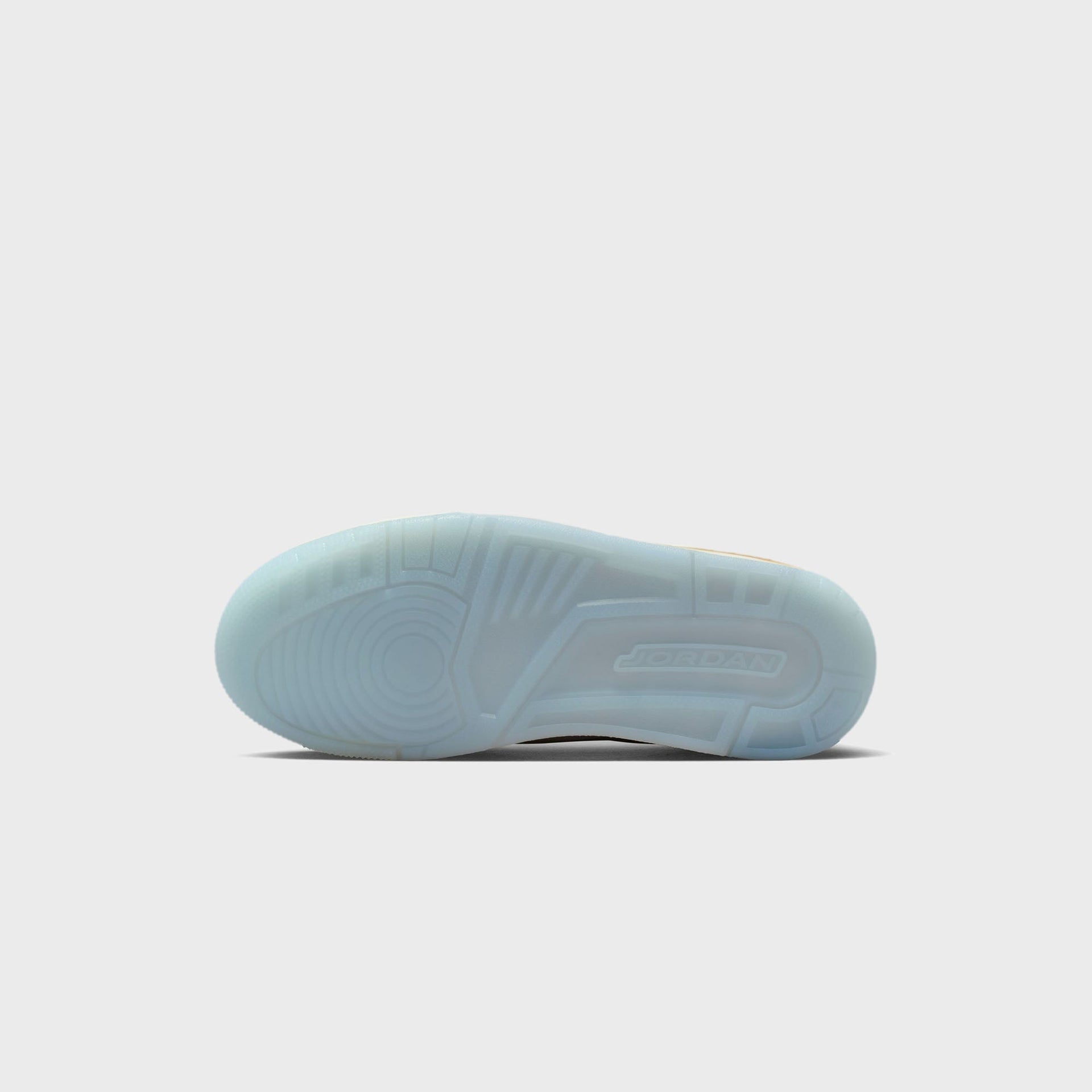 Jordan WMNS Air Jordan 3 Retro - Champion Sail / Team Gold / Pale Ivory / Metallic Gold / Ice