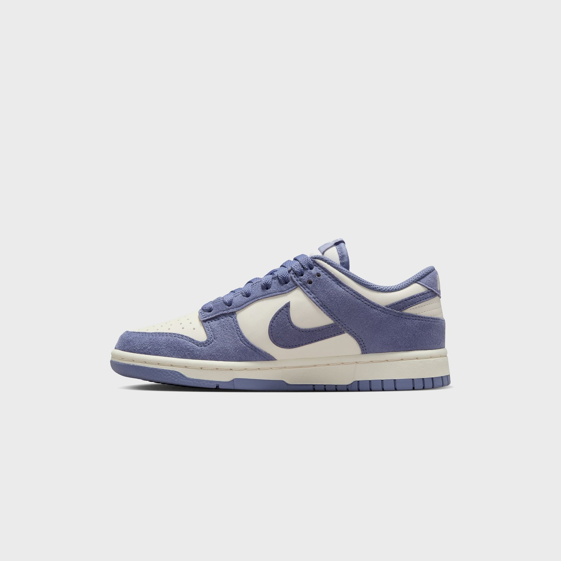 Nike WMNS Dunk Low - Sail / World Indigo / Metallic Silver