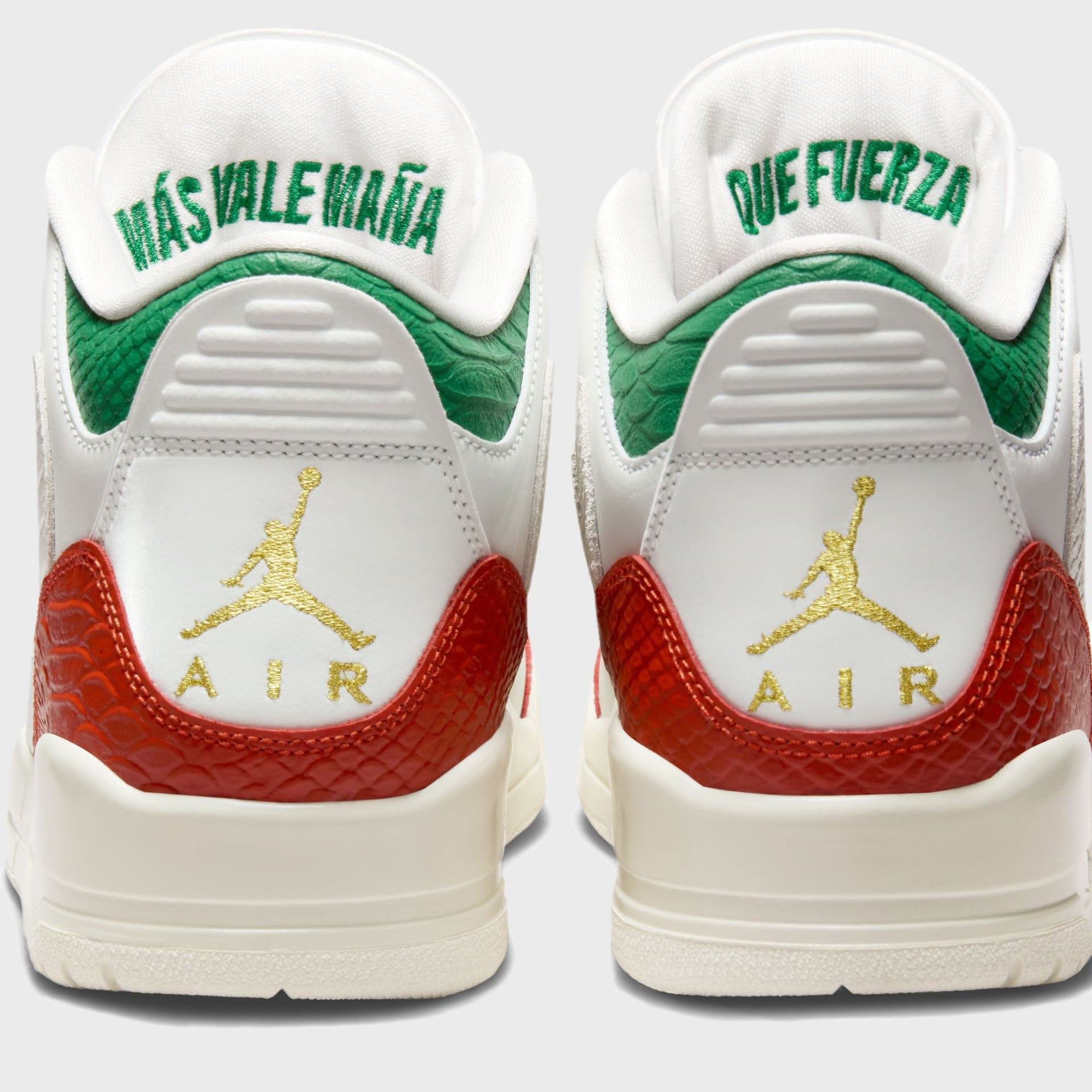 Nike Air Jordan 3 Retro - Summit White / Metallic Gold / Pine Green