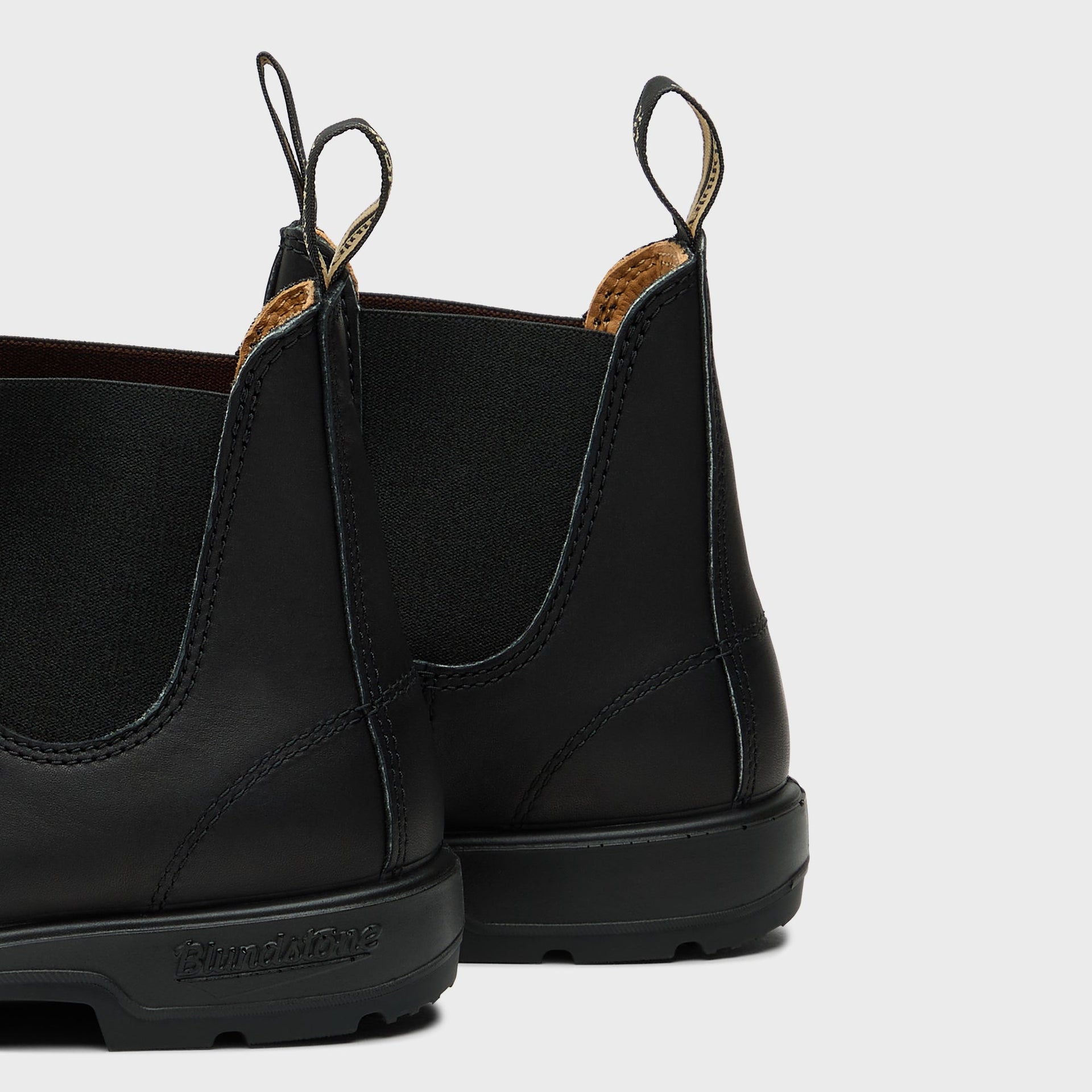 Blundstone 550 Chelsea Boot - Black