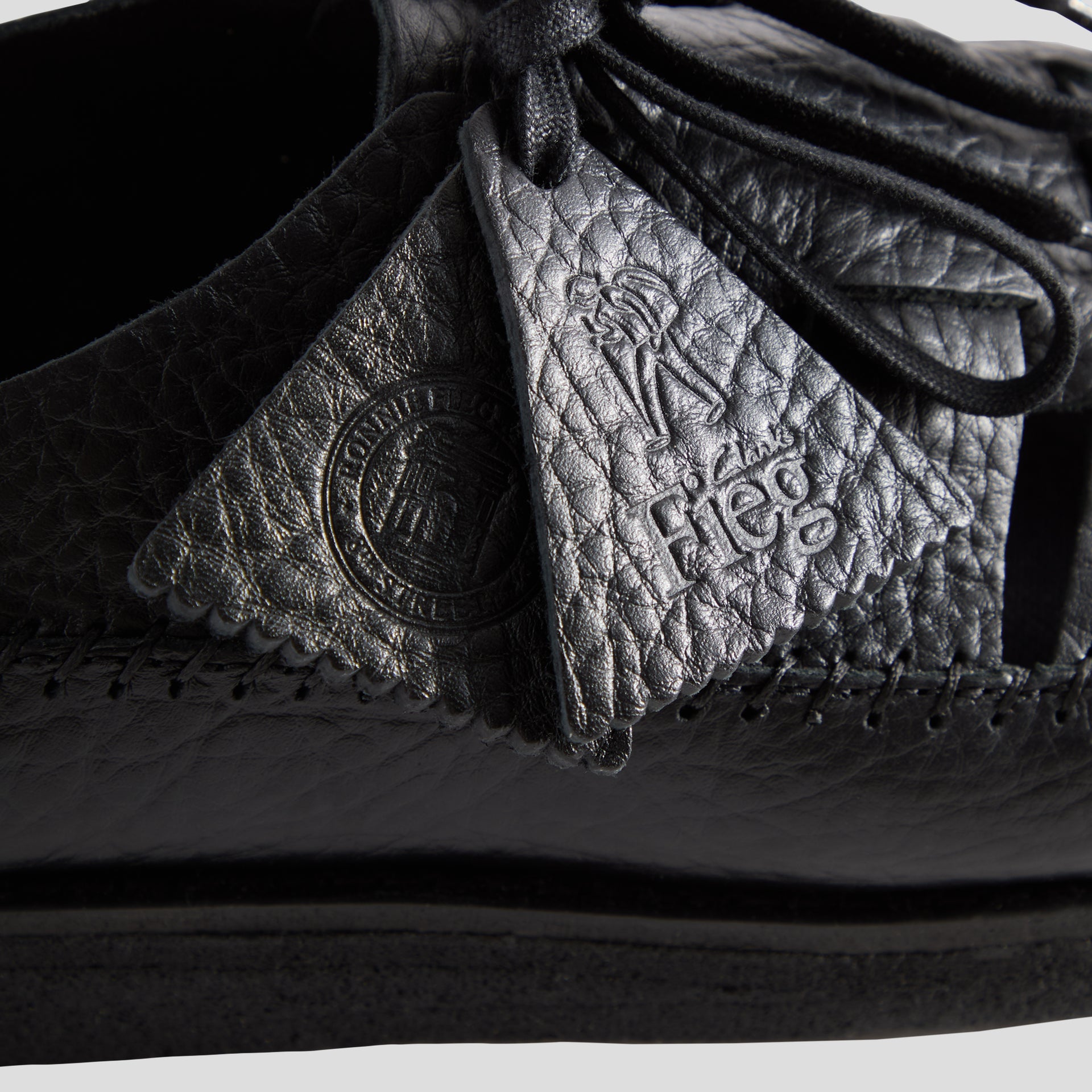 8th St by Ronnie Fieg for Clarks Originals Ridgevale - Black