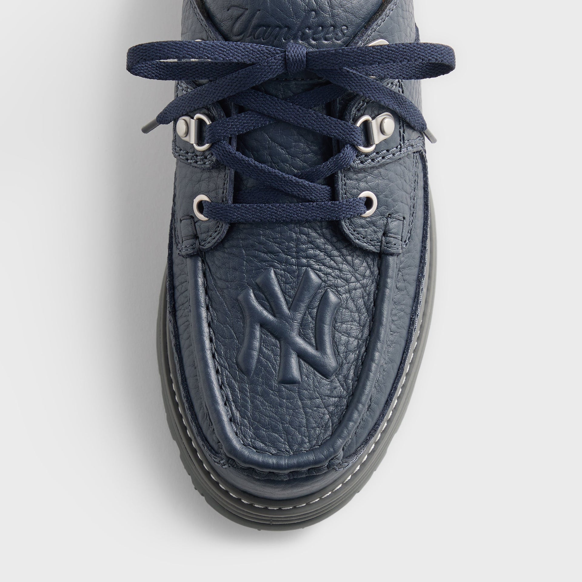 8th St by Ronnie Fieg for Clarks Originals & the New York Yankees Sunderland - Navy
