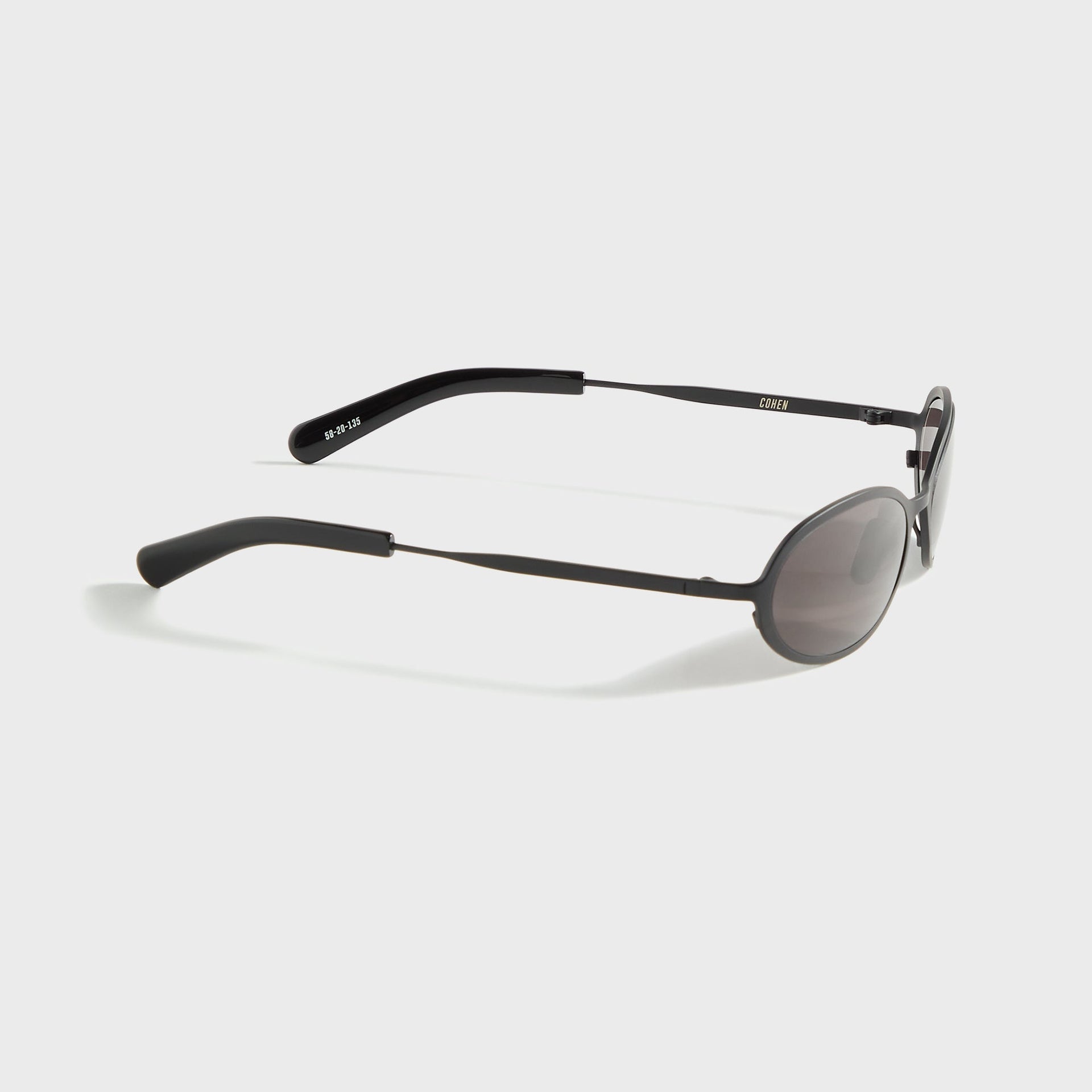 Flatlist Cohen in Matte Black / Solid Black Lens