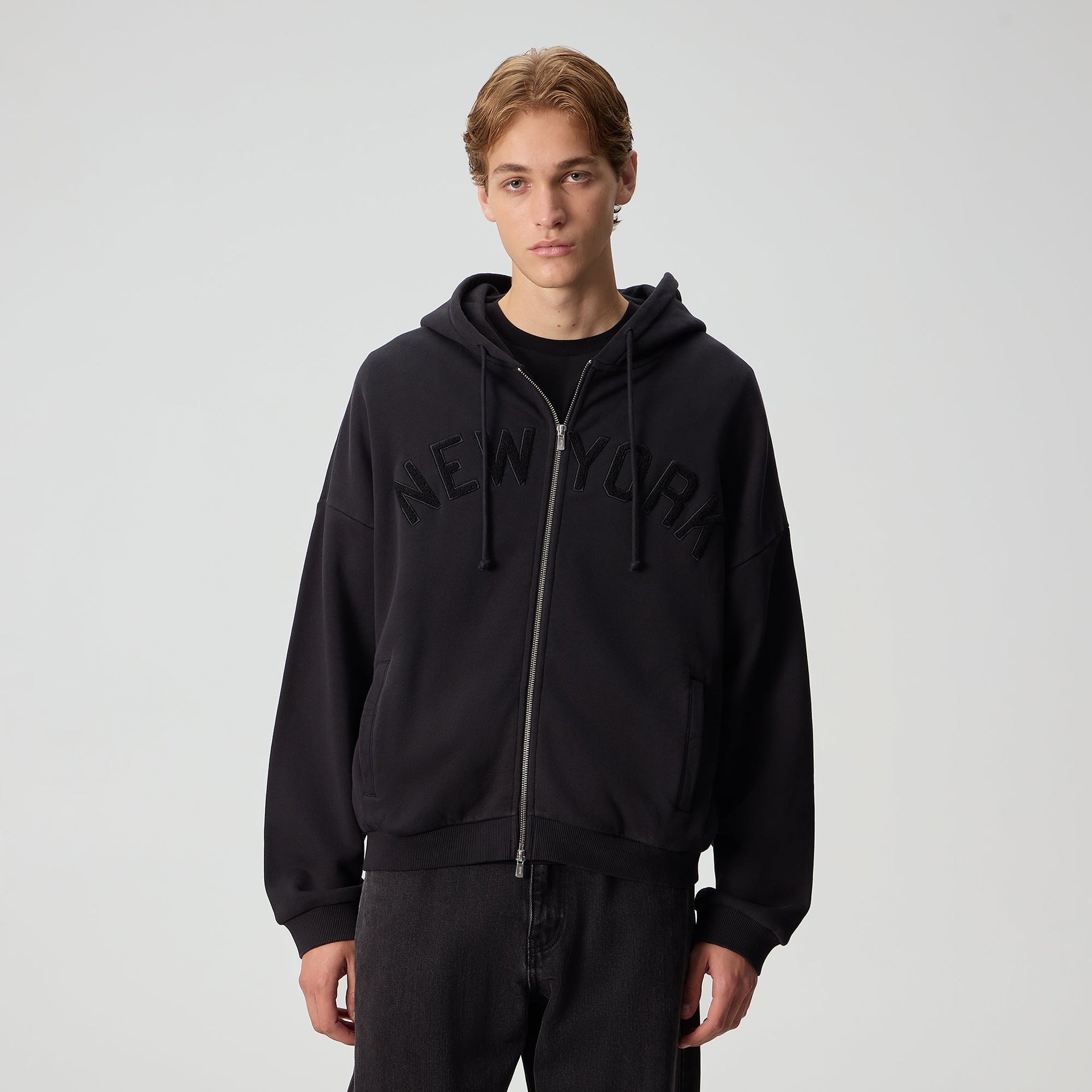 Kith for the New York Yankees Cropped Braxton Full Zip Hoodie - Black