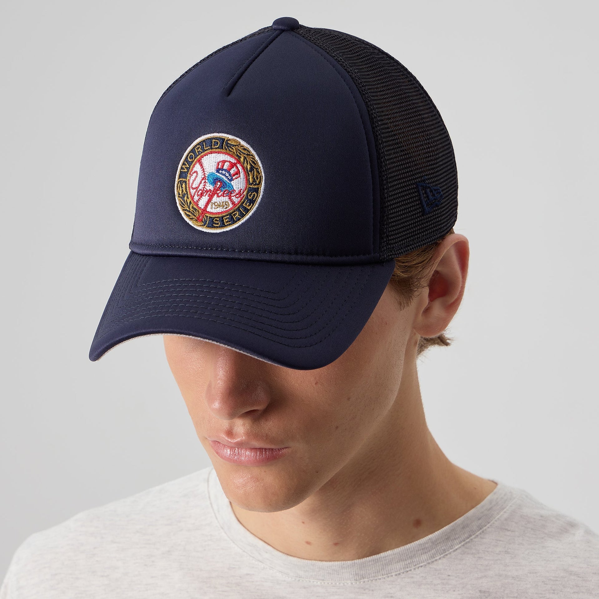 Kith & New Era for the New York Yankees World Series 9FORTY A Frame Trucker Snapback - Nocturnal