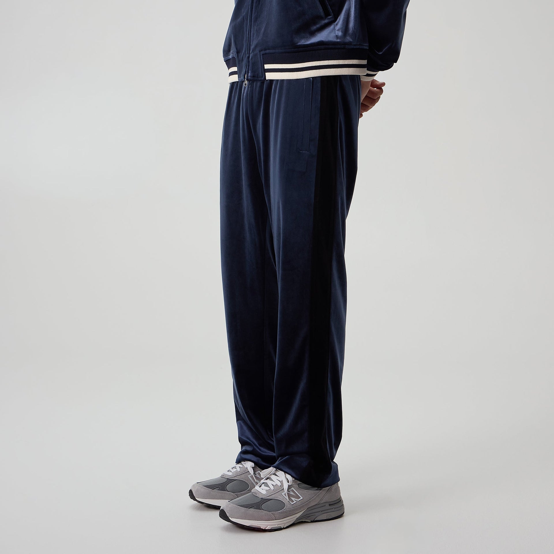 Kith for the New York Yankees Luxe Velour Damon Track Pant - Nocturnal