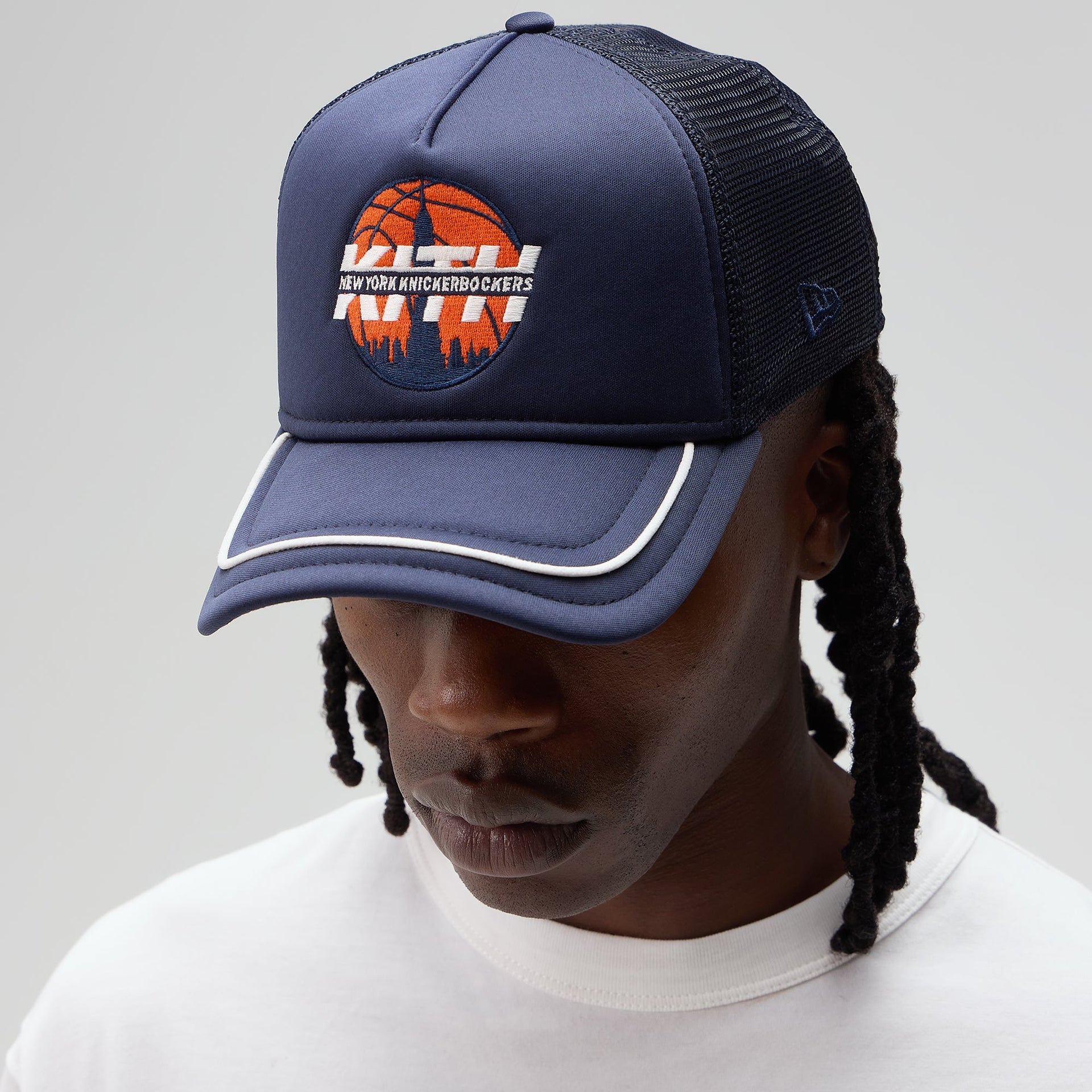 Kith & New Era for the New York Knicks 9FORTY Trucker Snapback - Nocturnal