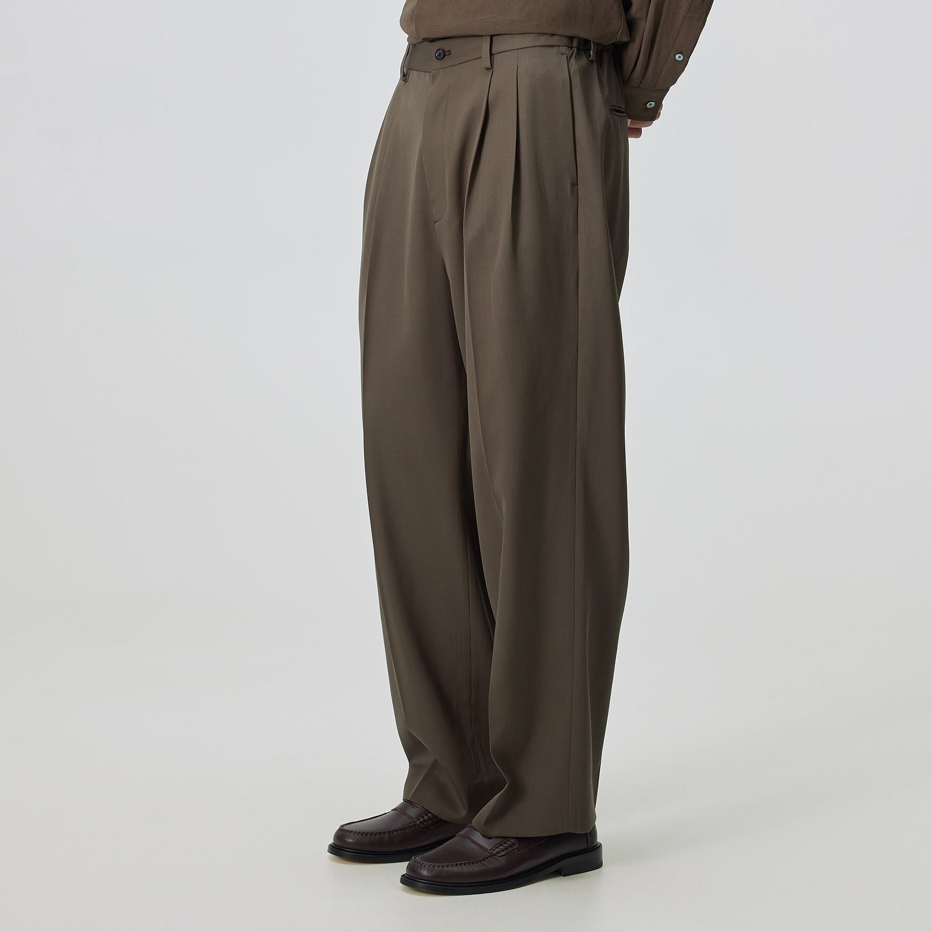 Kith 101 for ssstein Two Tuck Easy Trouser - Everglades