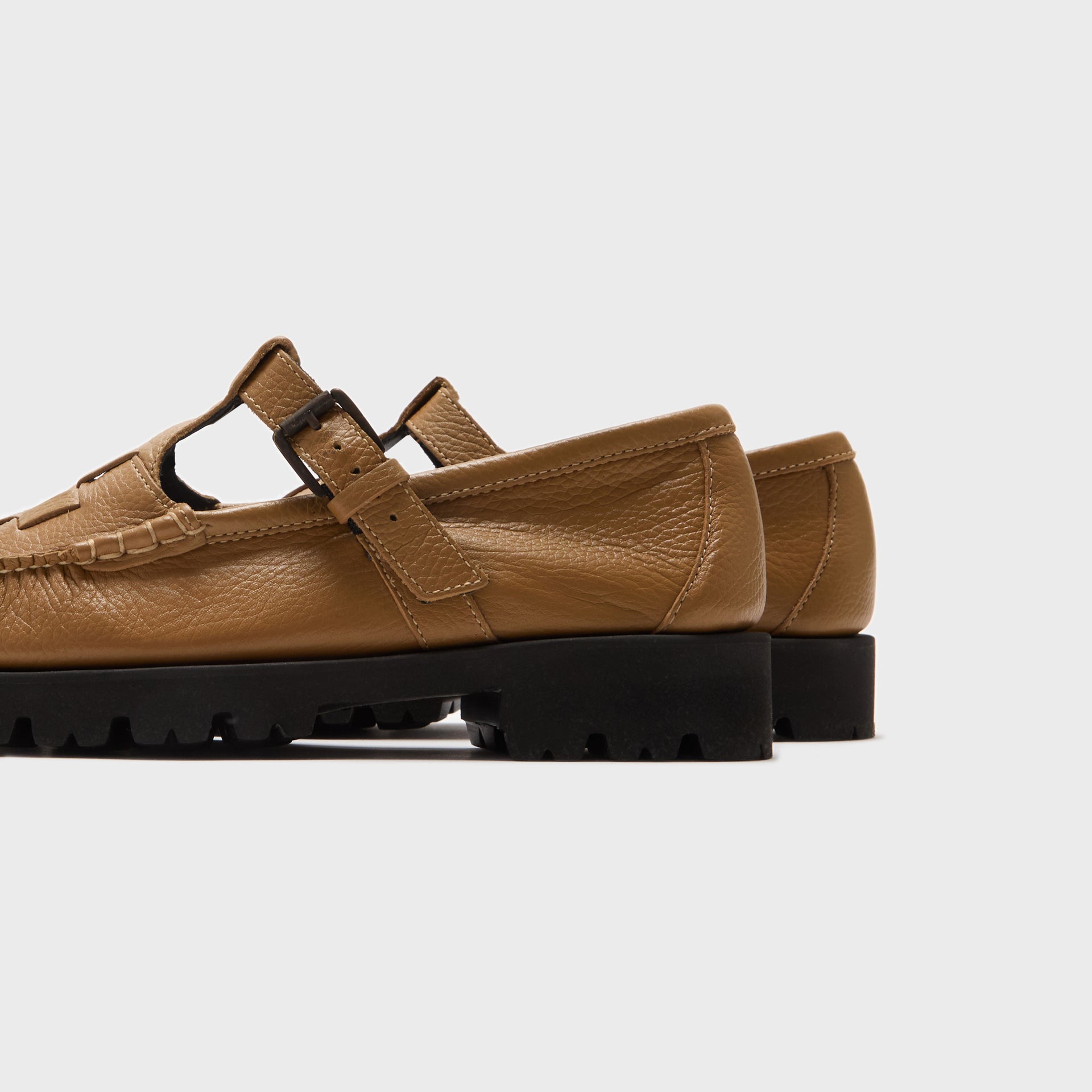 (RTV#711617) G.H. Bass Mary Jane Fisherman Super Lug - Brown