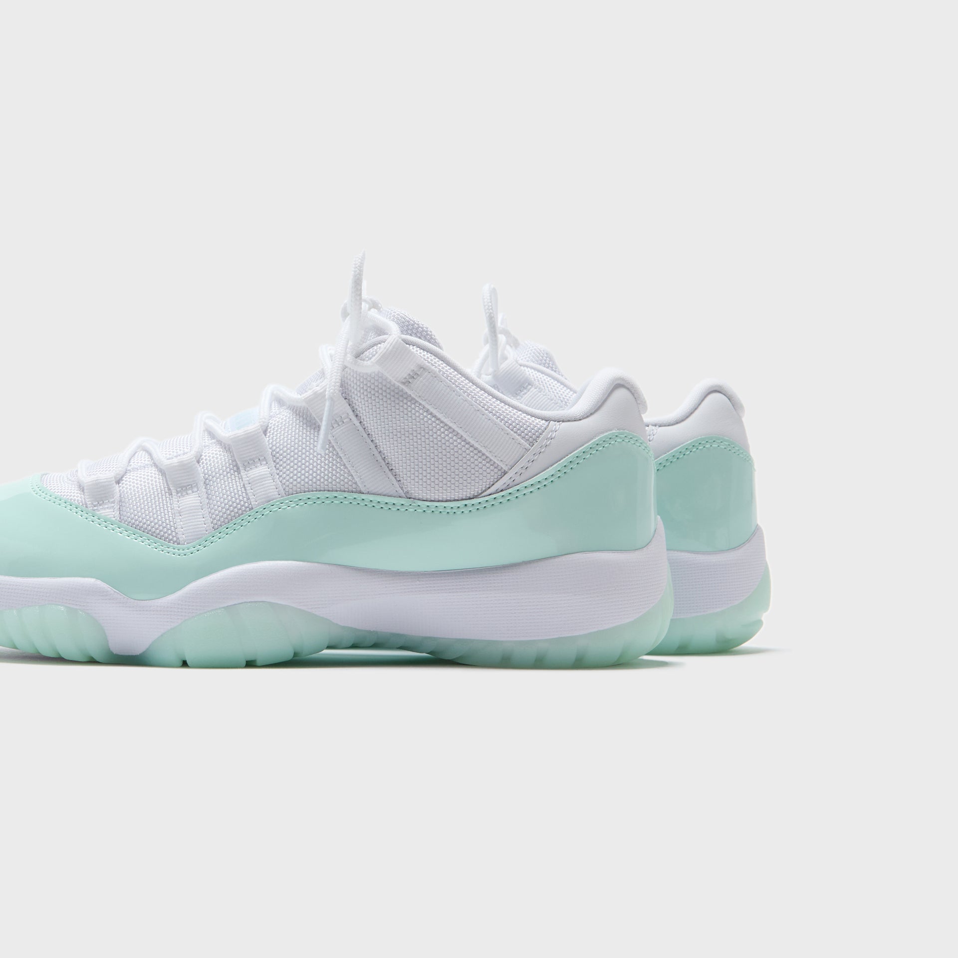 Jordan Air Jordan 11 Retro Low - White / Igloo