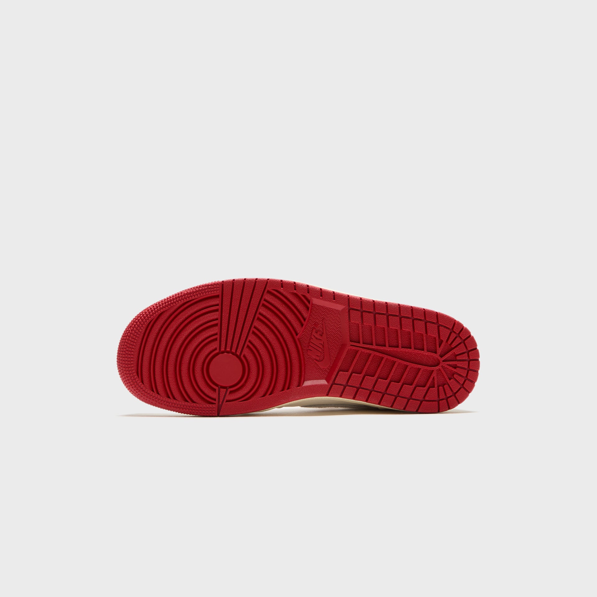 Jordan WMNS Air Jordan 1 Retro High OG - Sail / Cinnabar / Light Bone