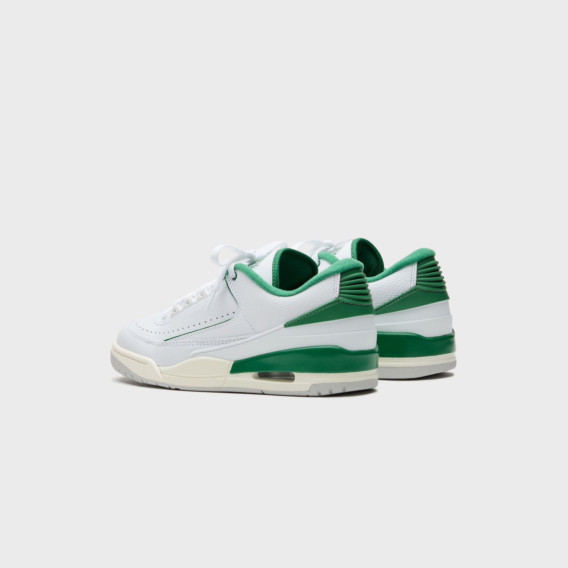 Jordan 2/3 - White / Pine Green / Sail / Neutral Grey