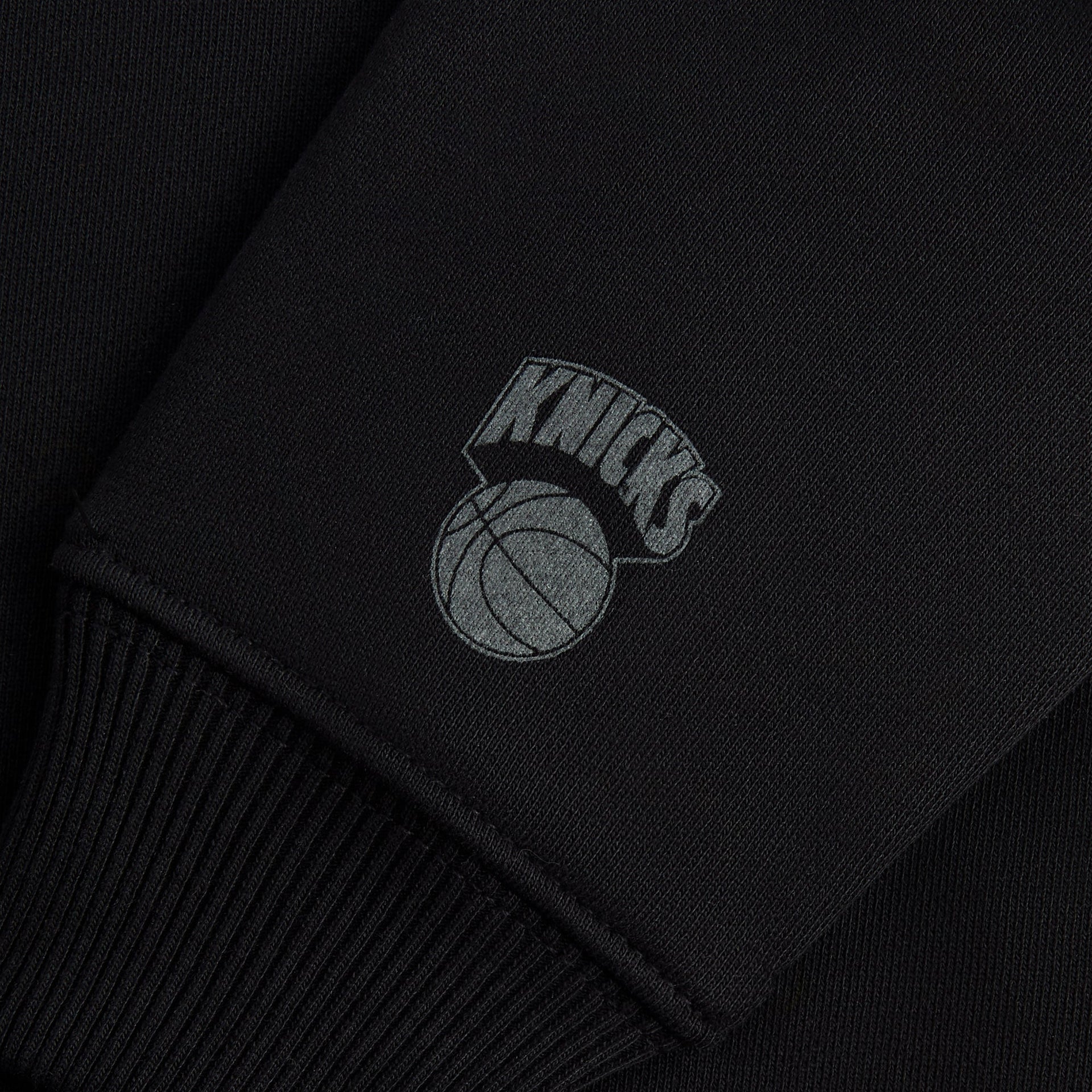 Kith Kids for the New York Knicks Raglan Nelson Crewneck - Black