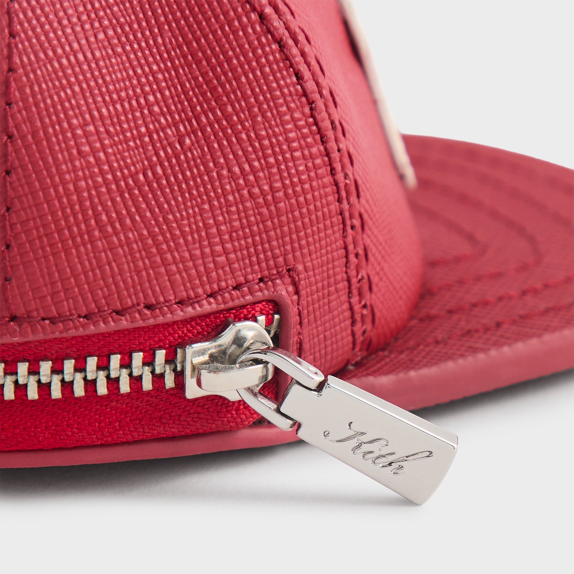 Kith for the New York Yankees Baseball Cap Leather Pouch - Fame