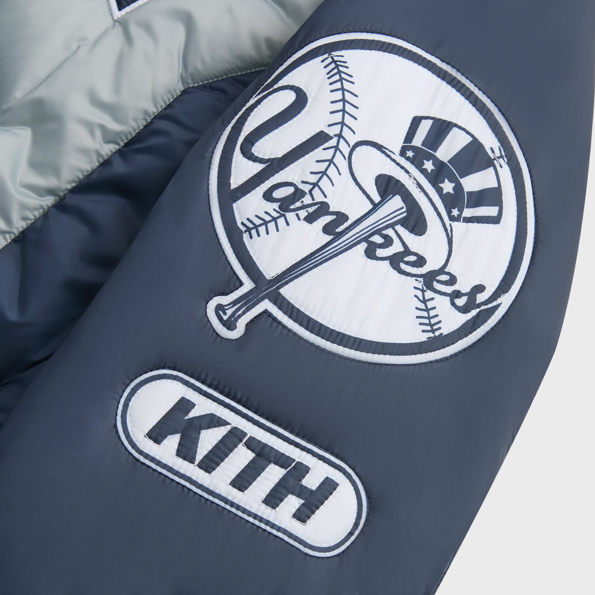 Kith for the New York Yankees Zip Brixton Puffed Shirt Jacket - Statue